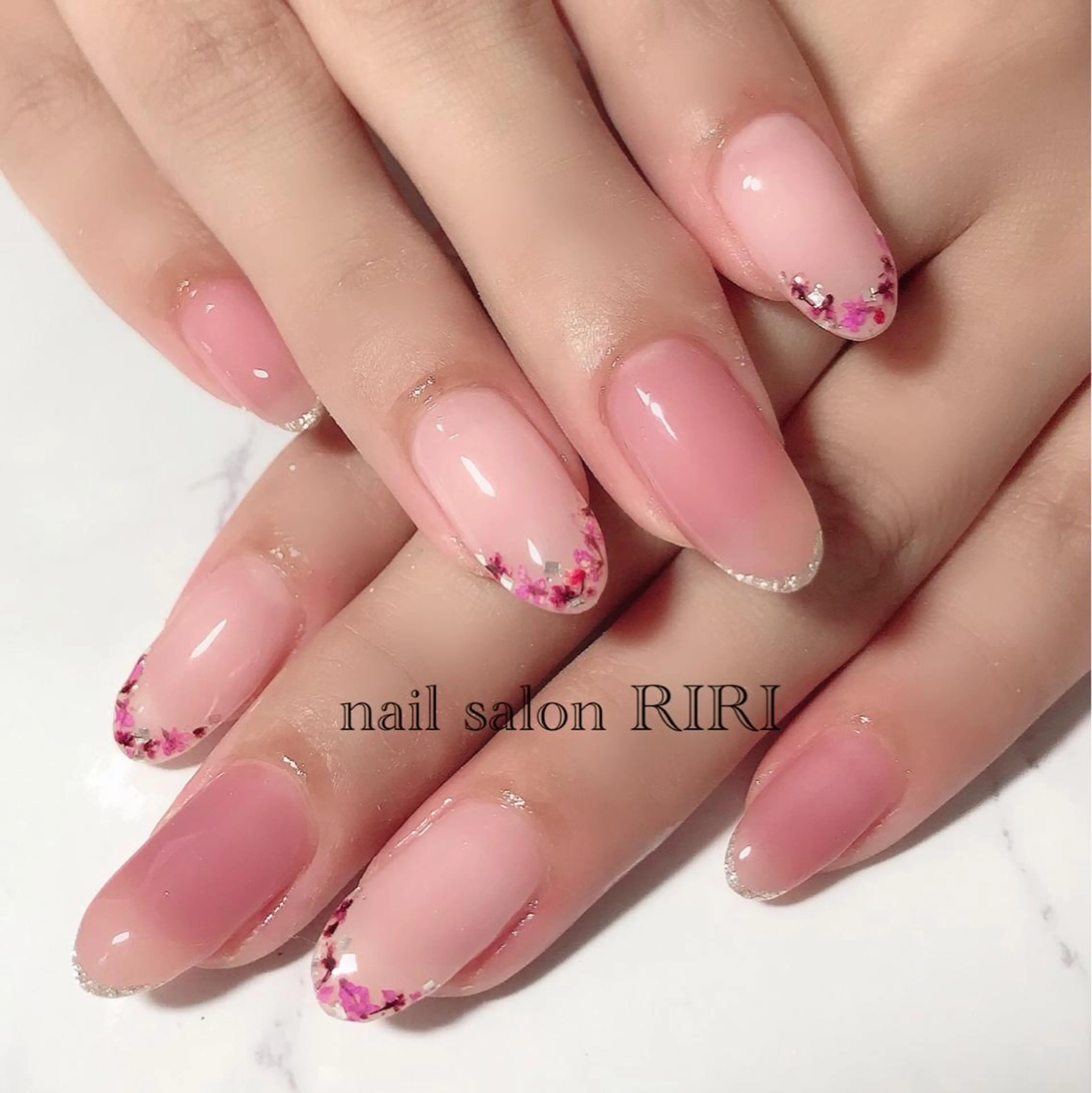 ネイル フラワーネイル フレンチネイル private  nail  salon RIRI所属・RIRI リリのネイルデザイン
