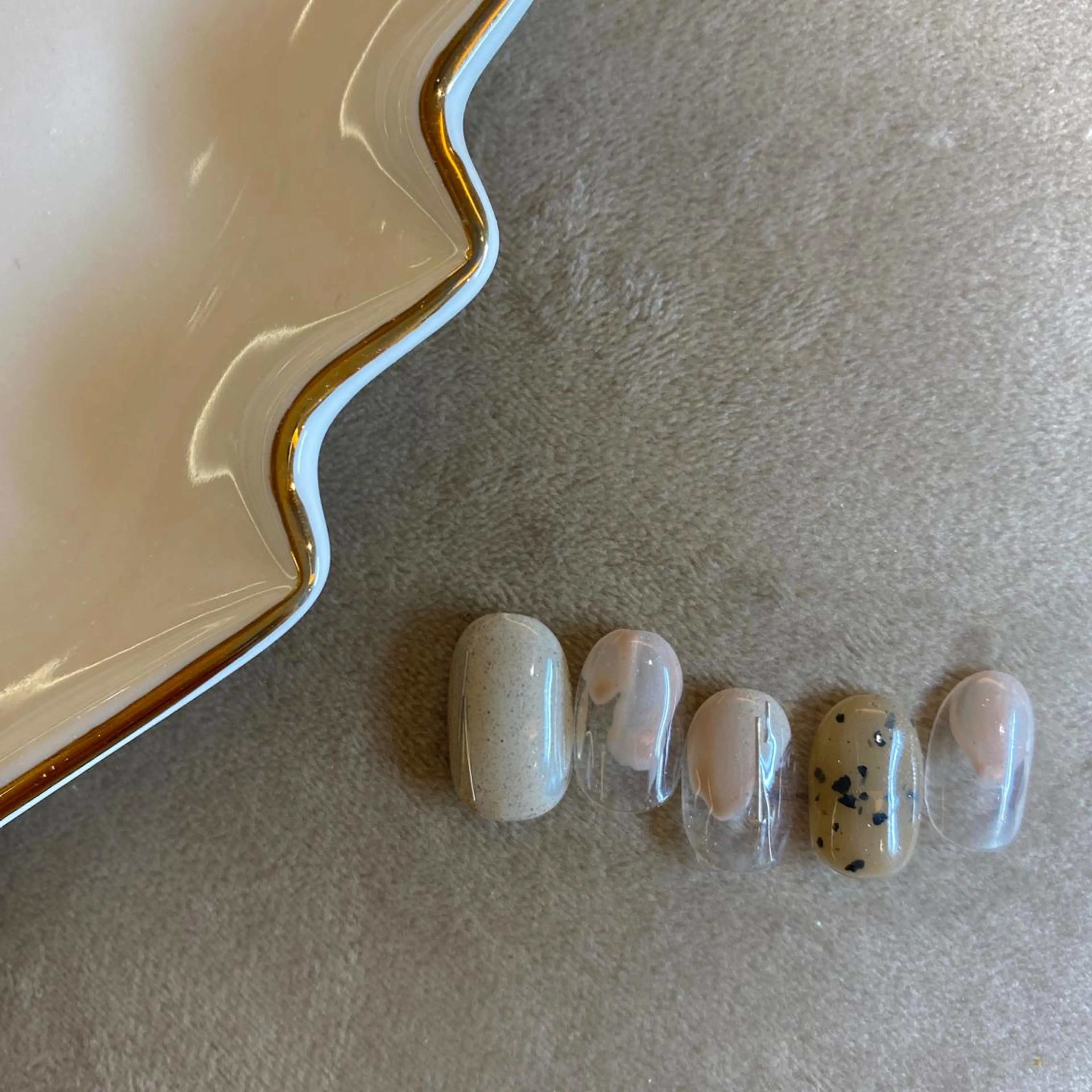 ネイル フリーランス¨̮⃝ ネイリストOKADAのネイルデザイン