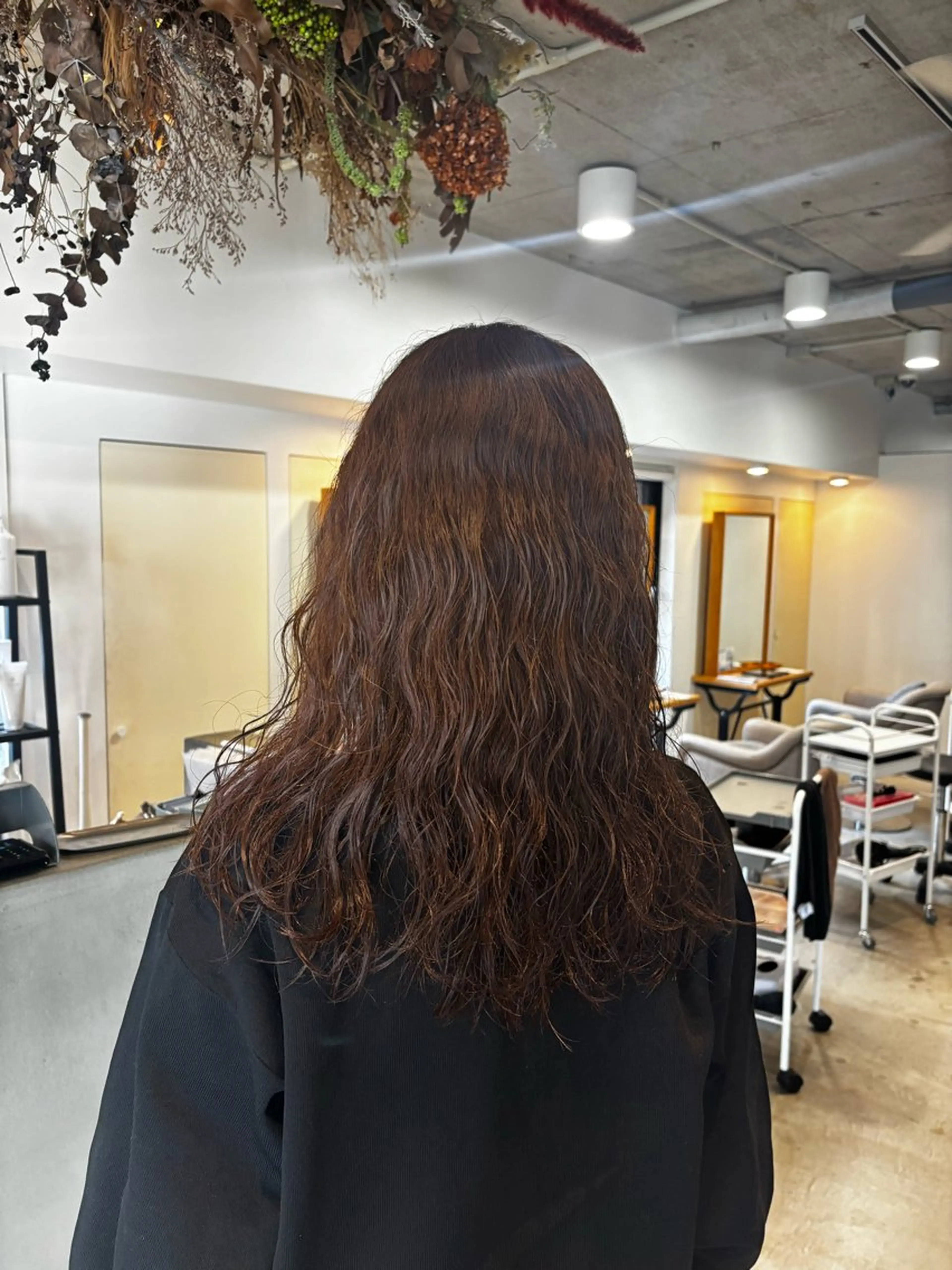 セミロング YURI🐏脱縮毛× くせ毛活かすスタイルのヘアスタイル