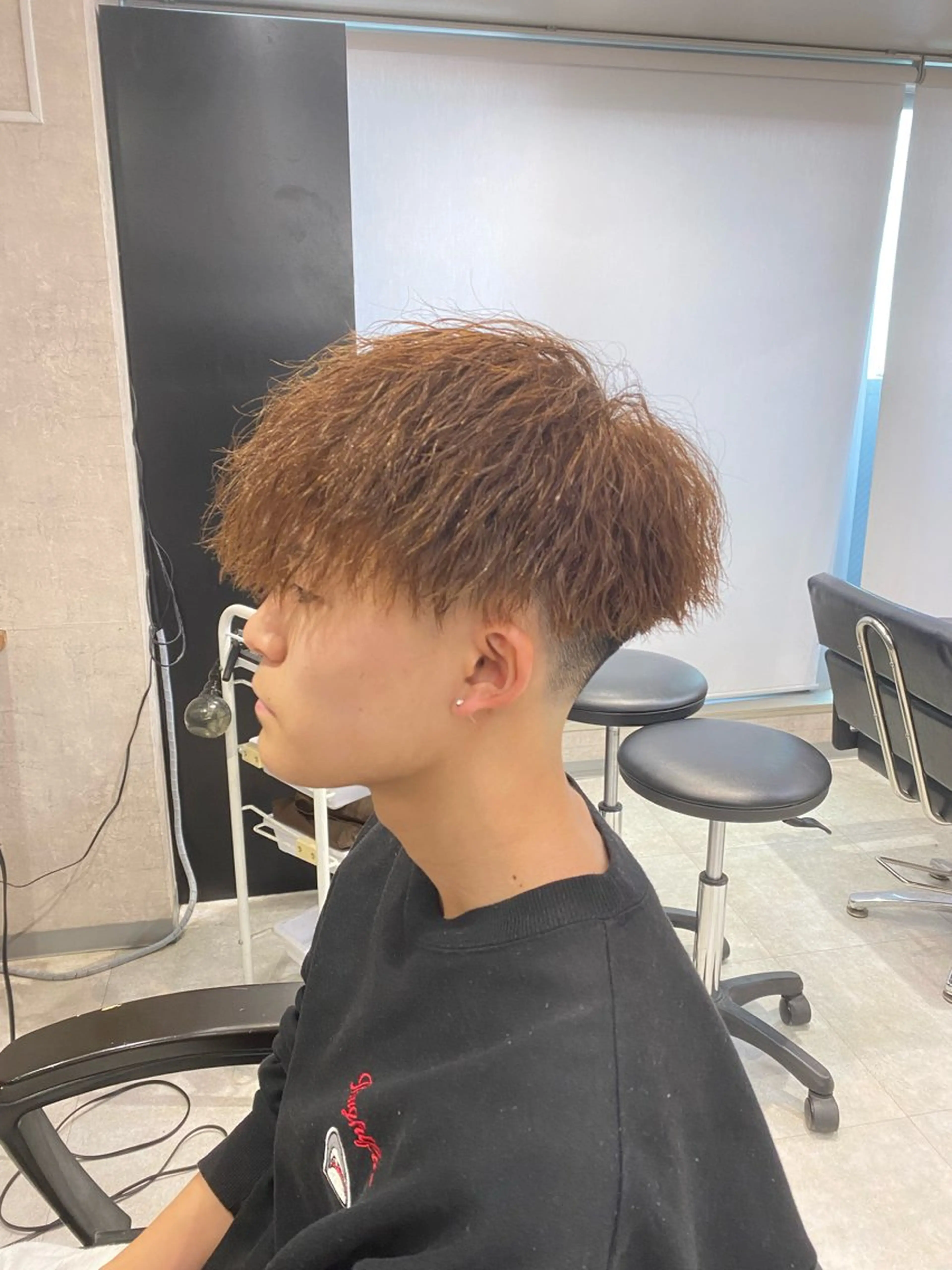 ショート カラー パーマ メンズ メンズメッシュ メンズパーマ ツイストスパイラルパーマ メッシュ スパイラルパーマ カット ヘアカラー パーマ 🐉『メンズ美容師』 吉田龍星🐉のヘアスタイル
