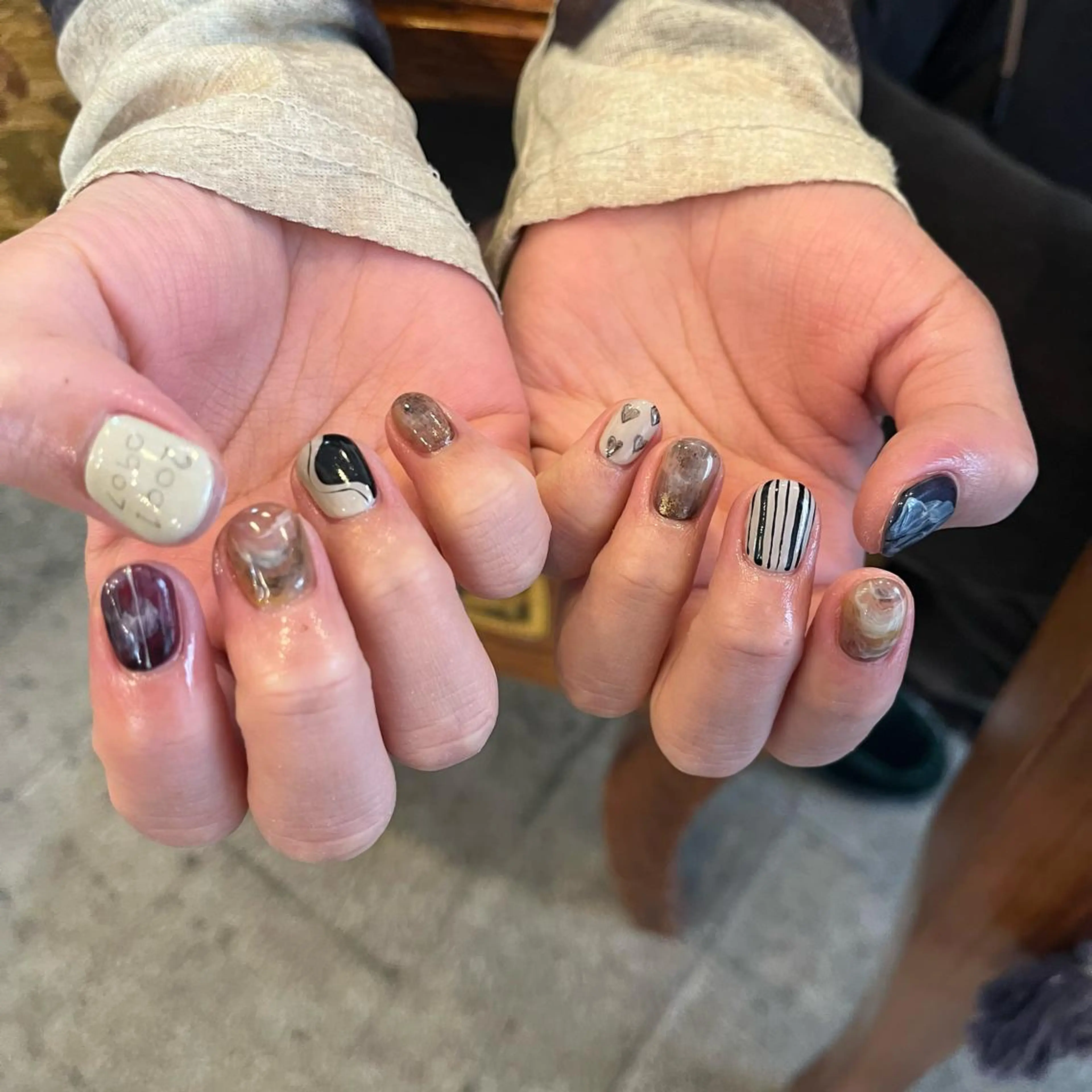 ネイル ハンドネイル Trico Antique所属・岩本 杏のネイルデザイン