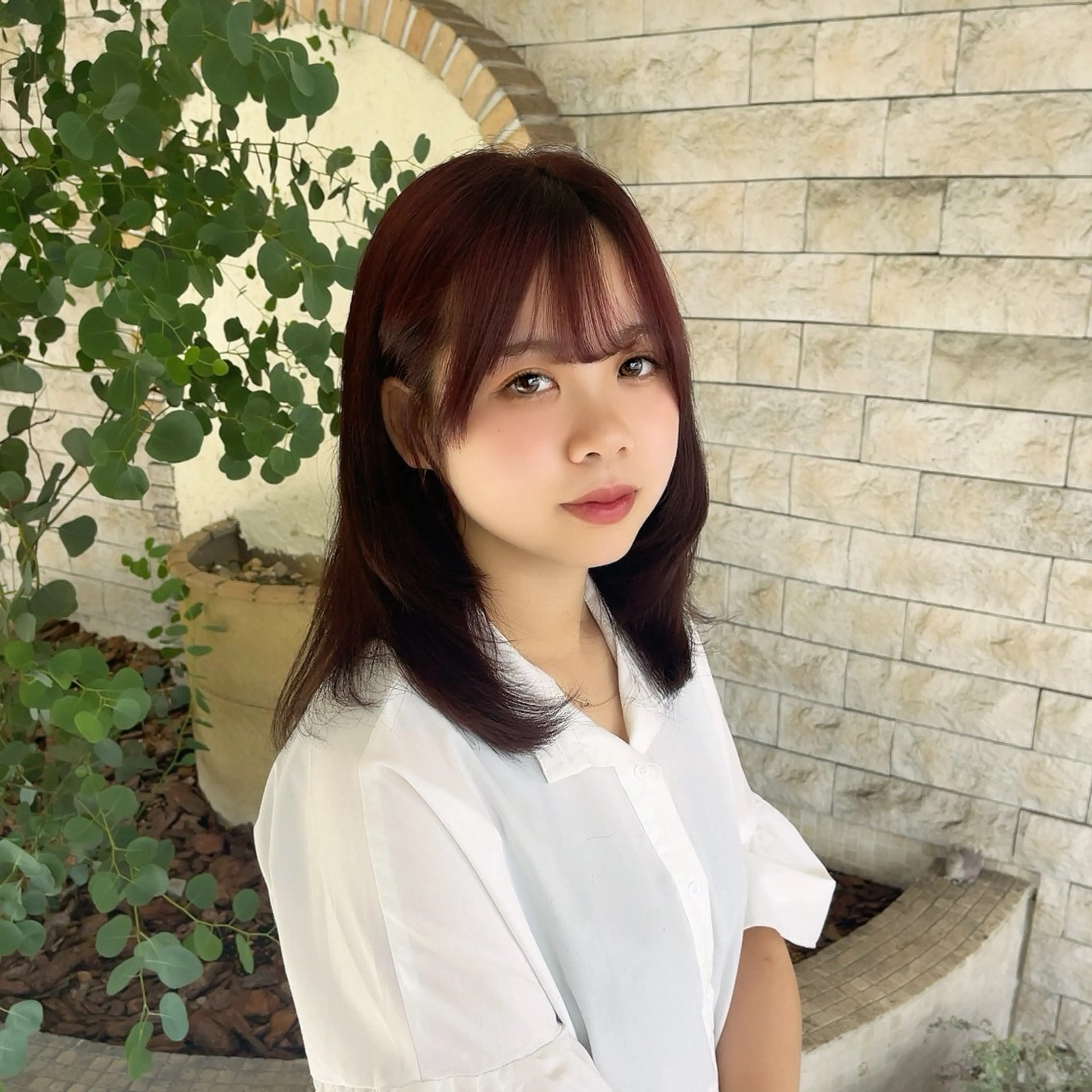 ミディアム カラー 顔周りカット レイヤーカット suzuka/透明感 カラー 美髪縮毛矯正のヘアスタイル