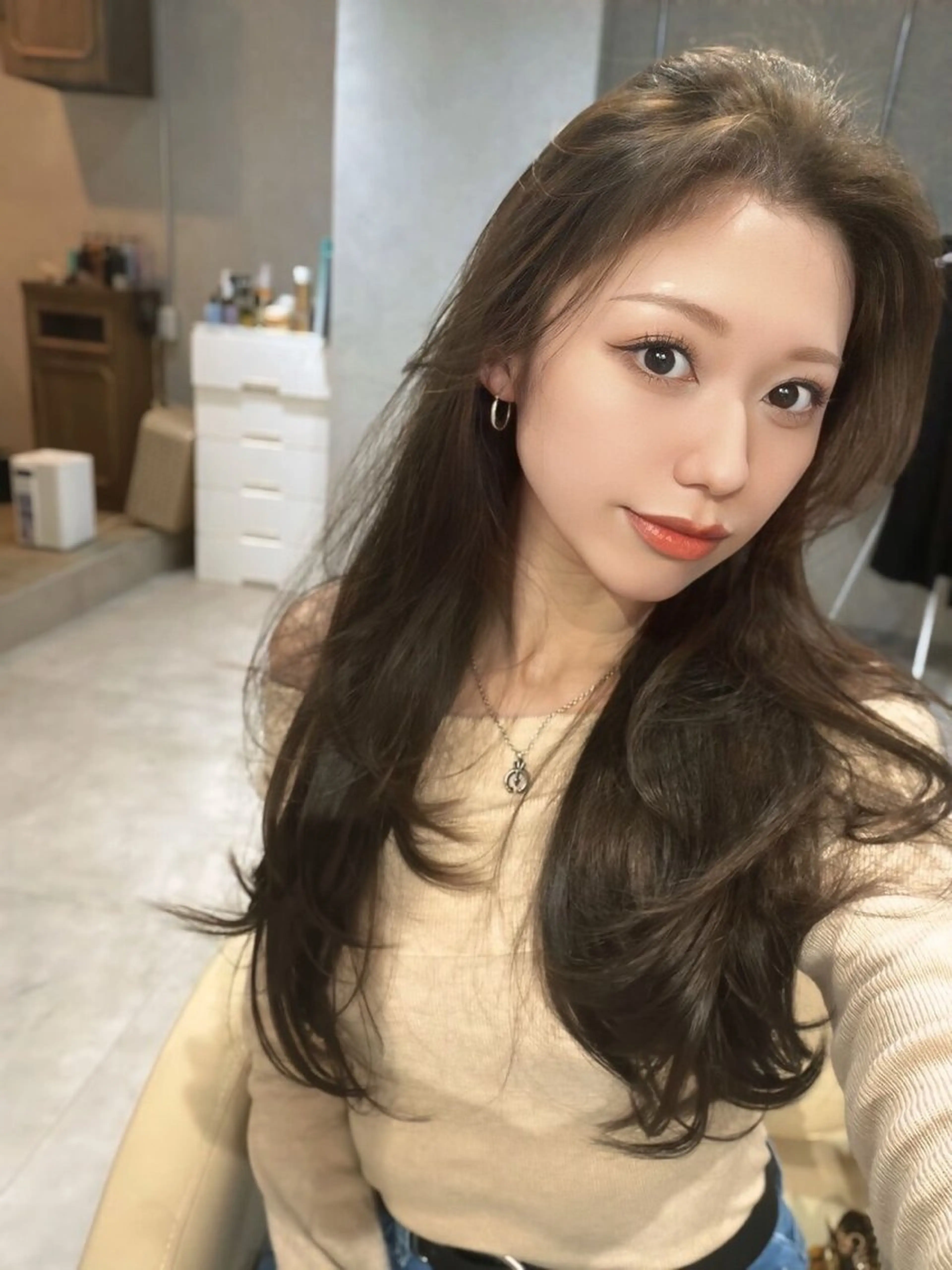 ミディアム カット トリートメント Maison髪質改善 レイヤー/ハイトーンのヘアスタイル