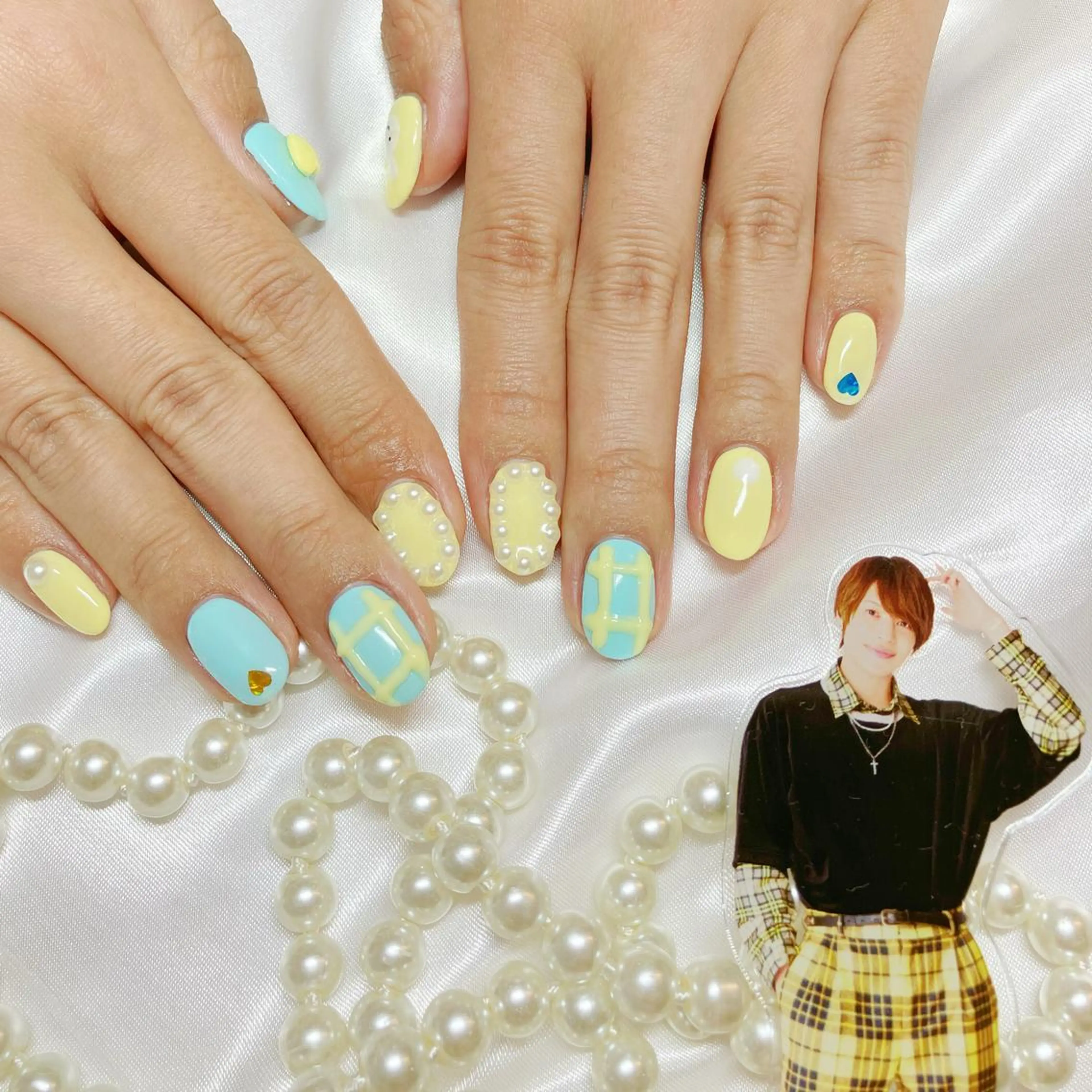 ネイル オーロラネイル フラッシュネイル 氷ネイル・うるうるネイル キラキラネイル 韓国ネイル Amour baseのネイルデザイン