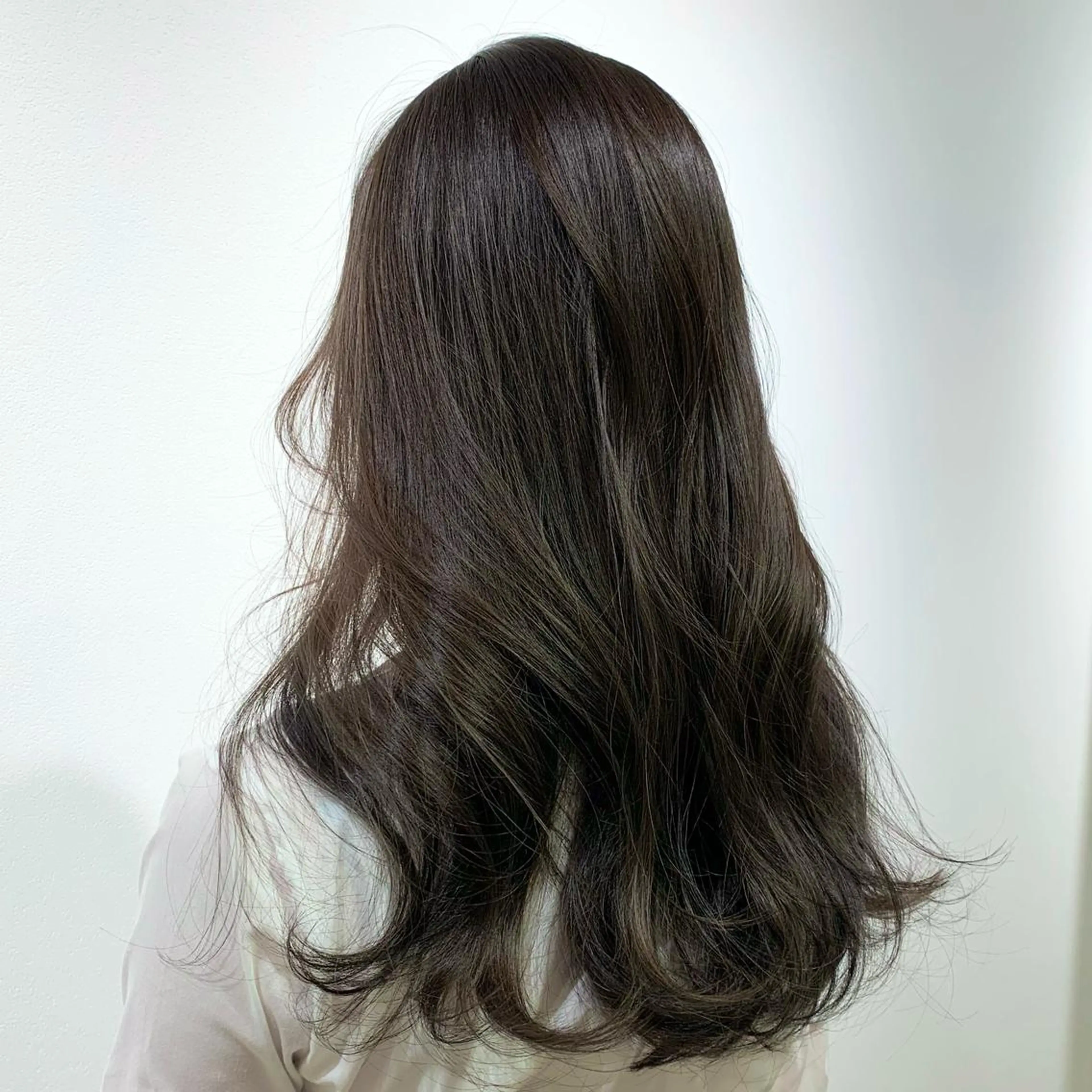 ロング カラー ヘアアレンジ キヨミ 韓国レイヤーカットのヘアスタイル