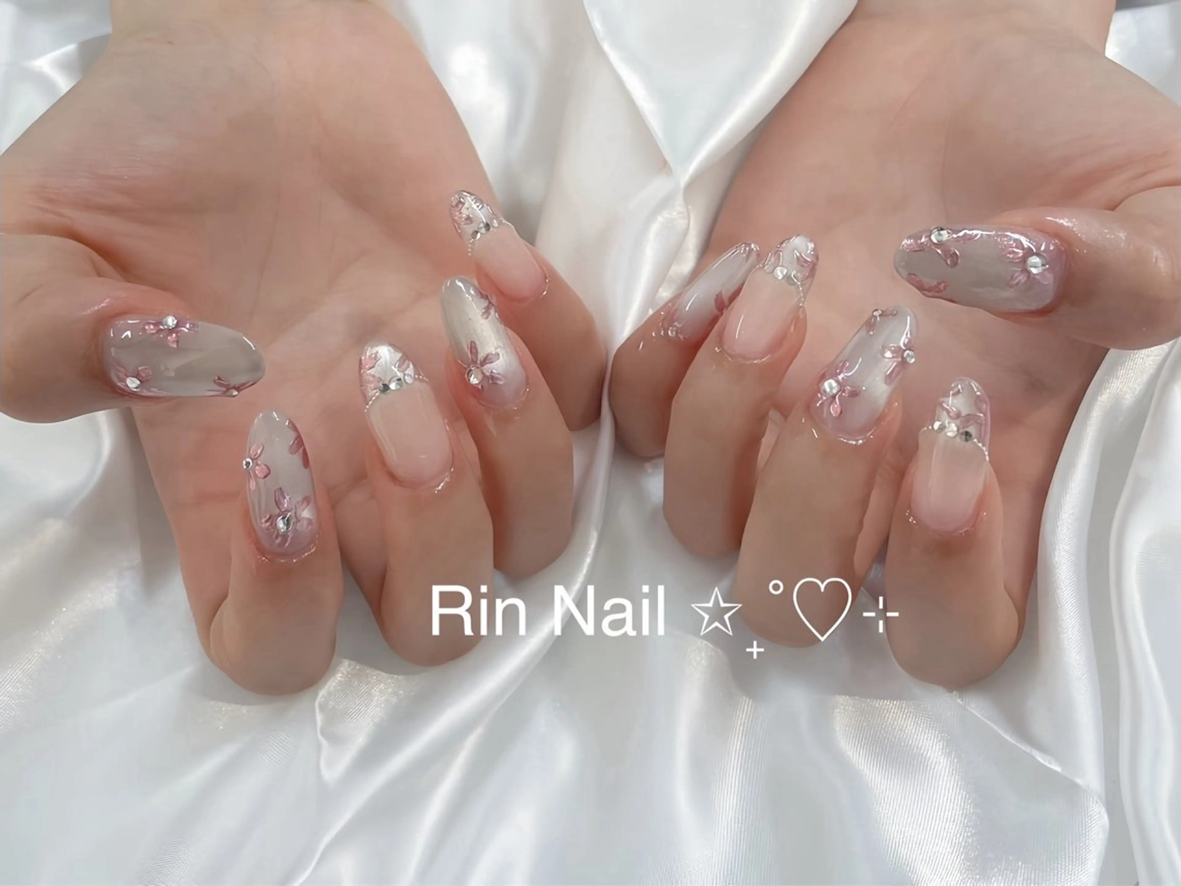 ネイル チークネイル フラッシュネイル フラワーネイル フットネイル ジェルネイル ハンドネイル Rin Nail Shinokuboのネイルデザイン