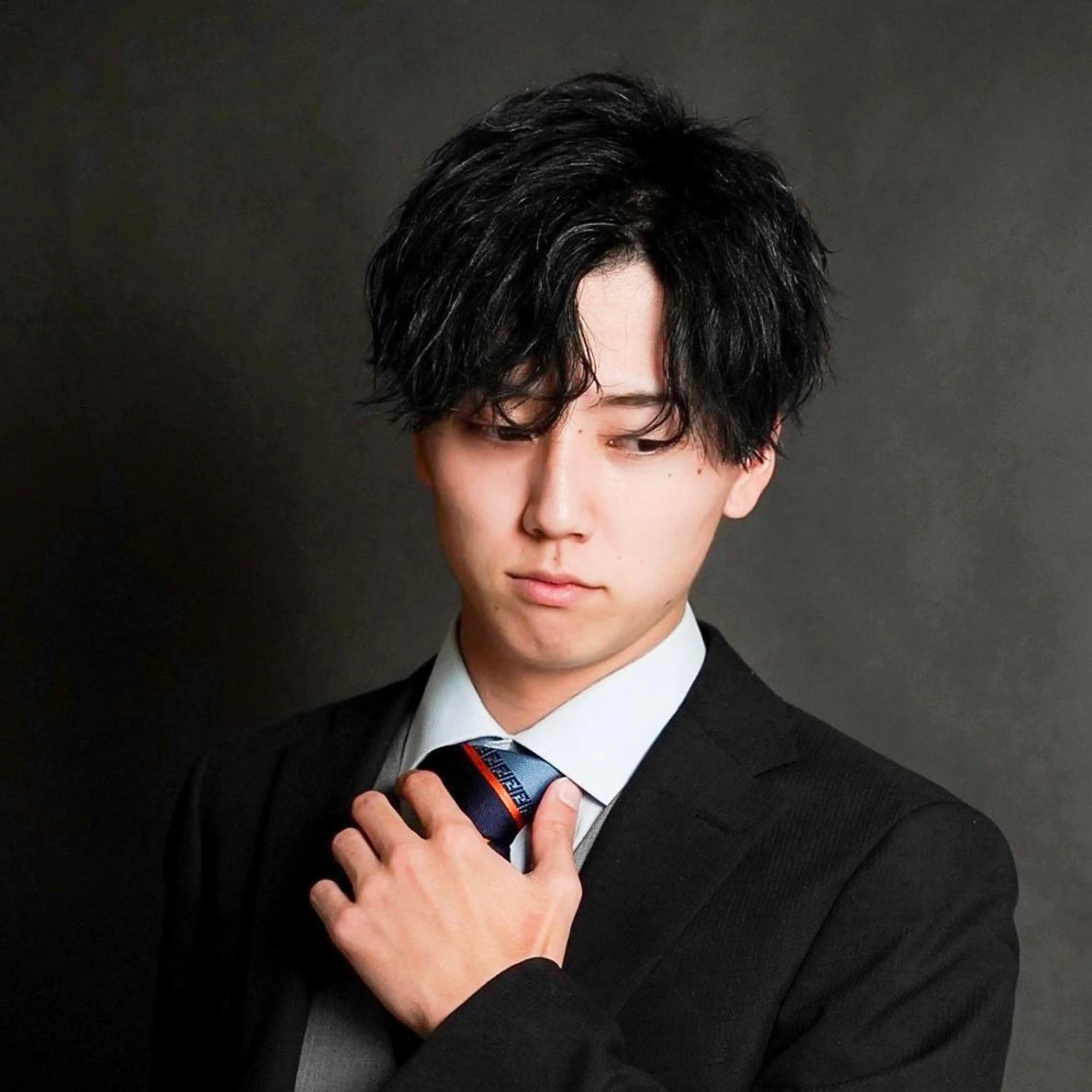 ショート カラー パーマ メンズ メンズ就活ヘア 就活ヘア カット ヘアカラー トリートメント 🔥メンズ🔥かっこ いいが正義！代表柿崎のヘアスタイル