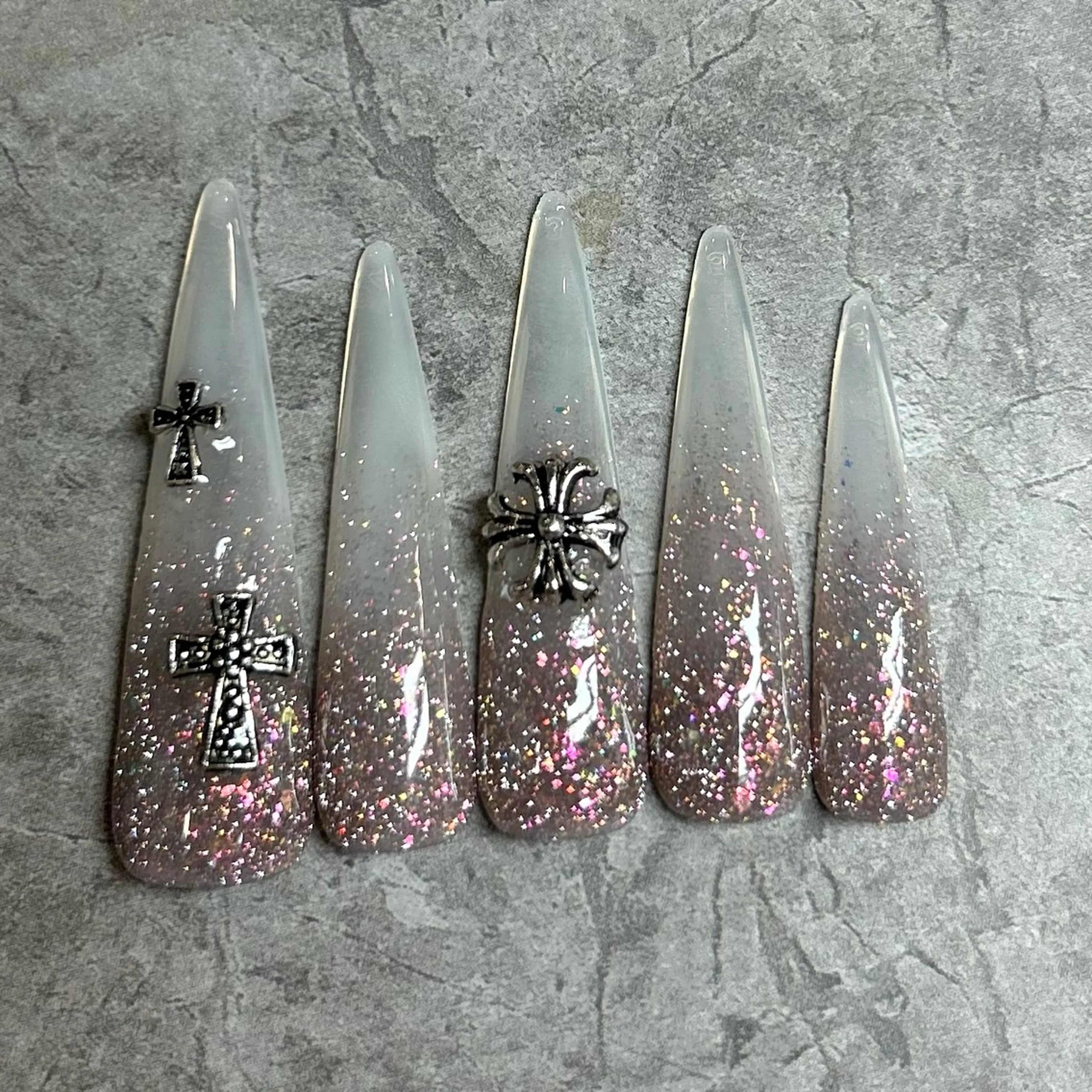 ネイル eyelash &nail REVE立川南口店所属・REVE南口 🌺yuina🌺のネイルデザイン