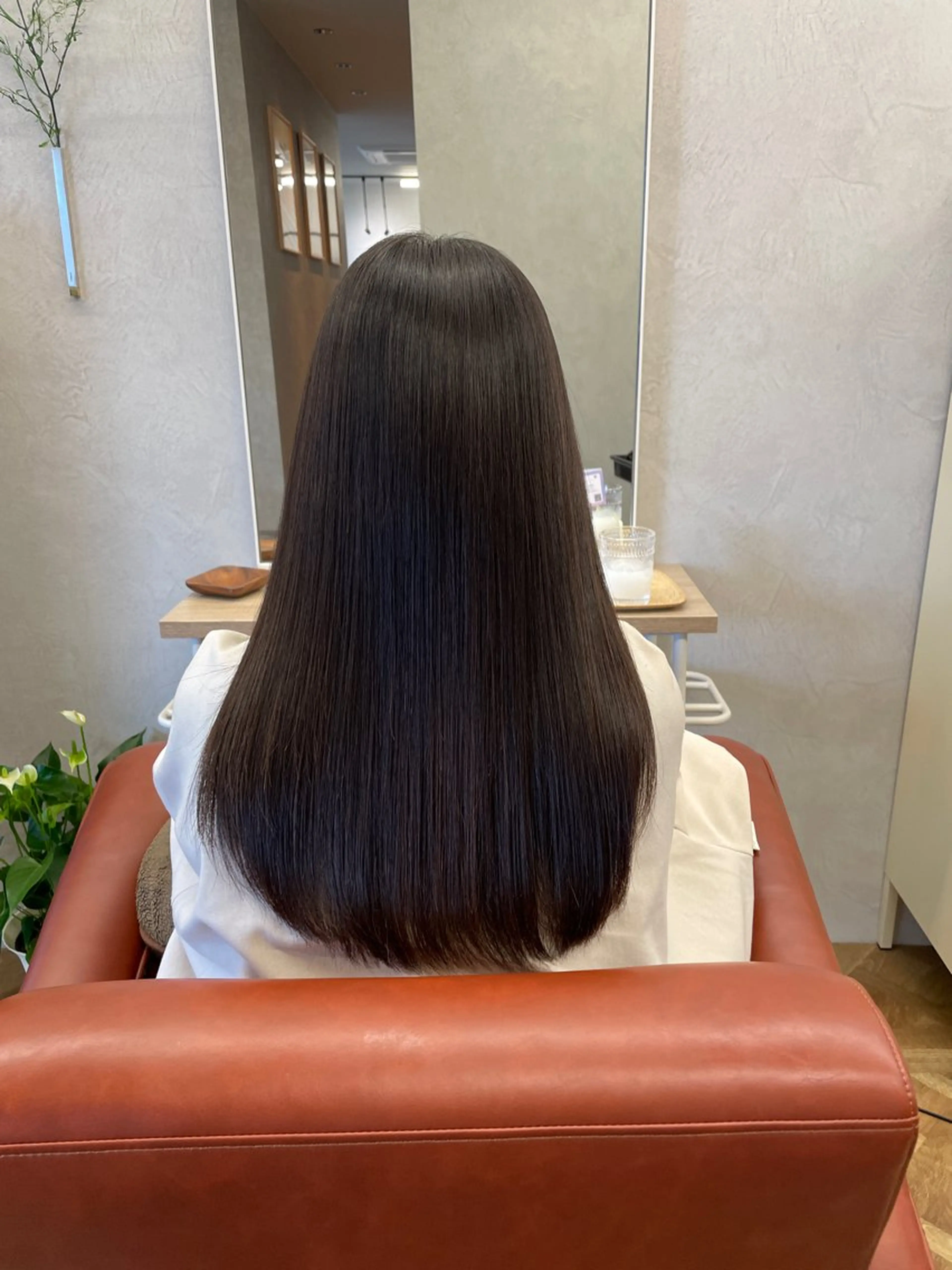 ロング 見奈美 凜のヘアスタイル