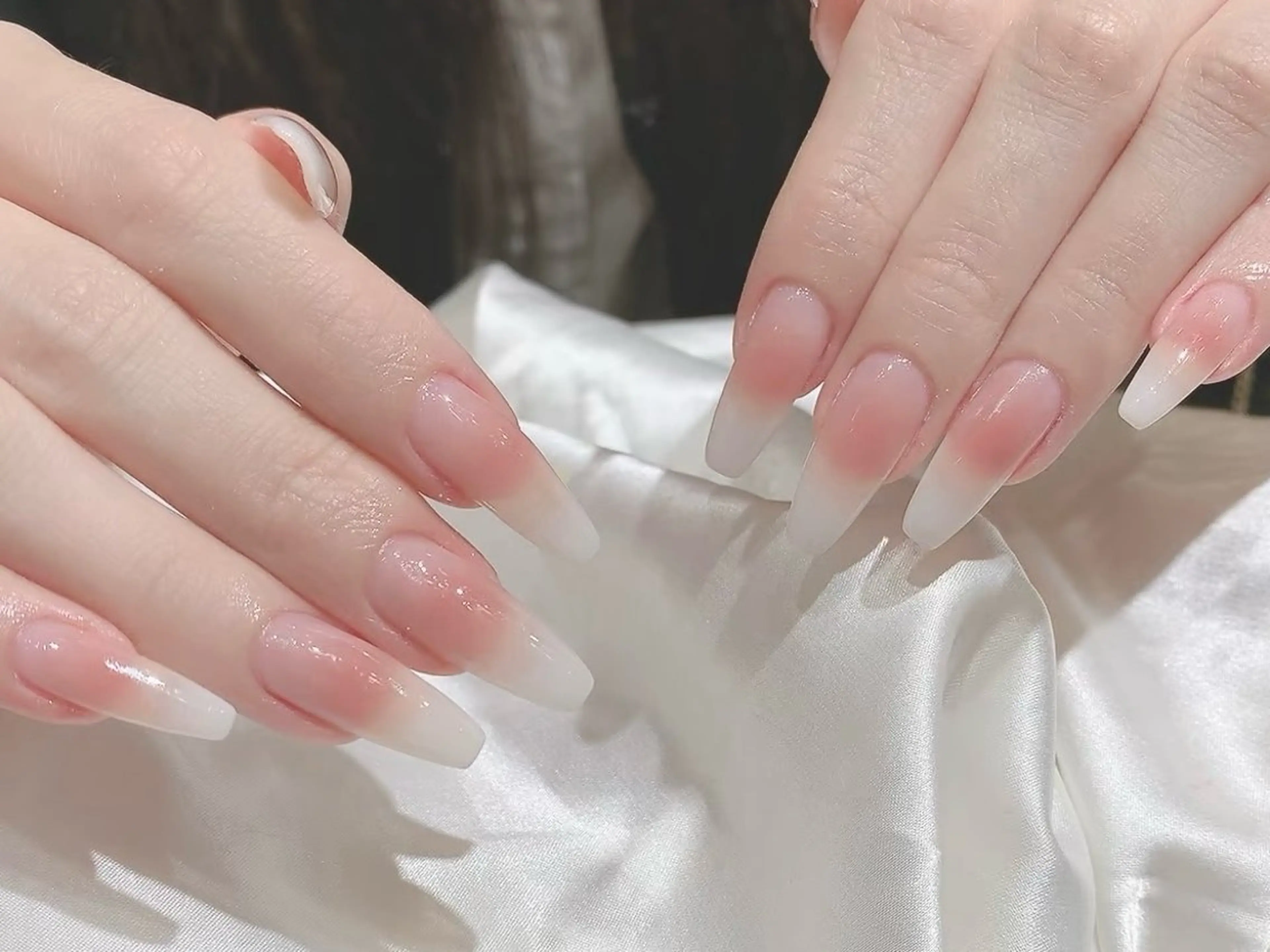 10本チップ長さだし＋チークネイル・パーツ2個付き「ジェルオフ無料」の写真