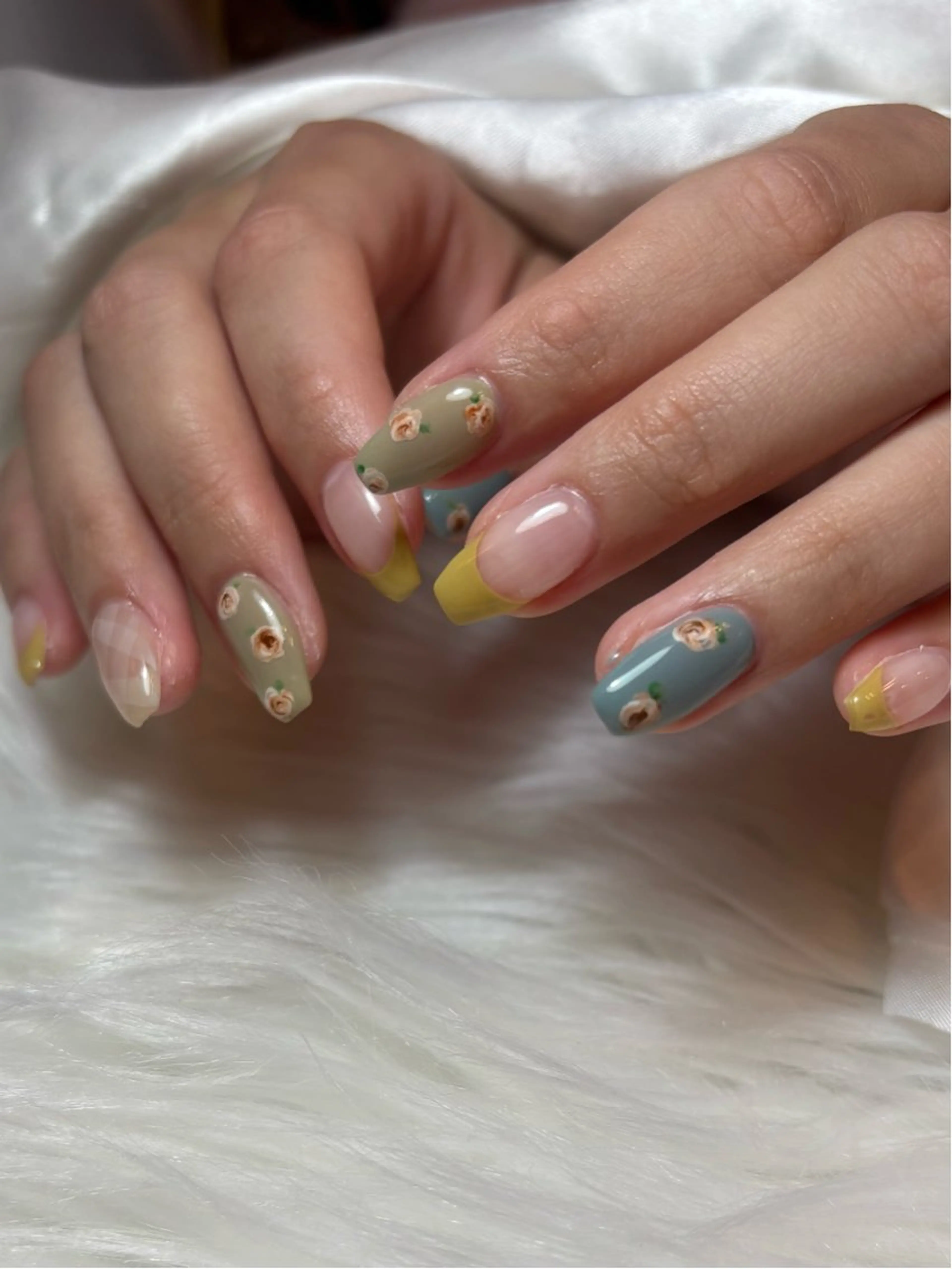 ネイル ブルー フレンチネイル キラキラネイル 韓国ネイル マグネットネイル ハンドネイル timtam --sakiのネイルデザイン