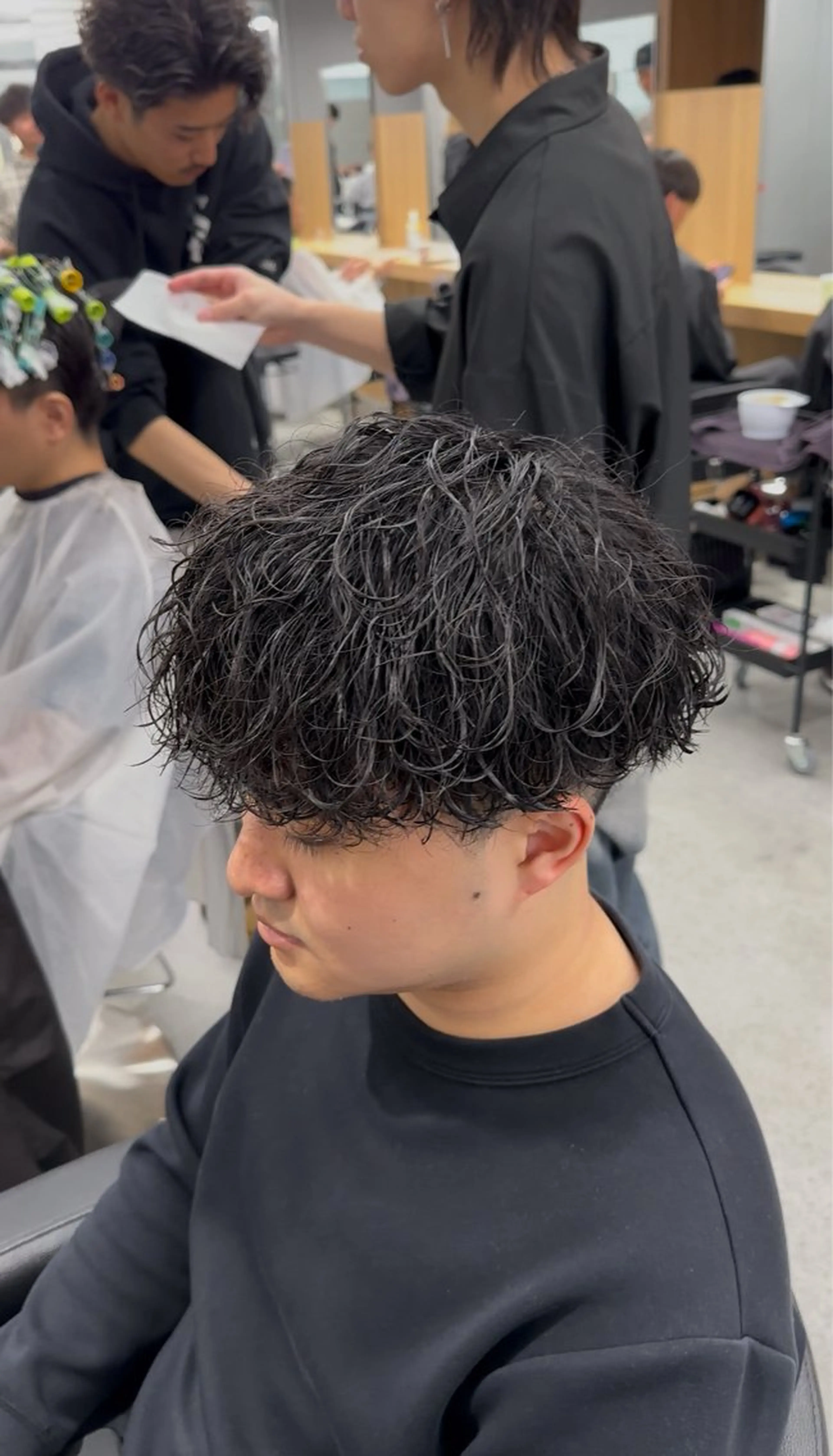 🔥ミニモ学割🔥カット+パーマ❗️✨初パーマ悩んでる方1度おまかせください!パーマで垢抜けてかっこよくなりましょう!の写真