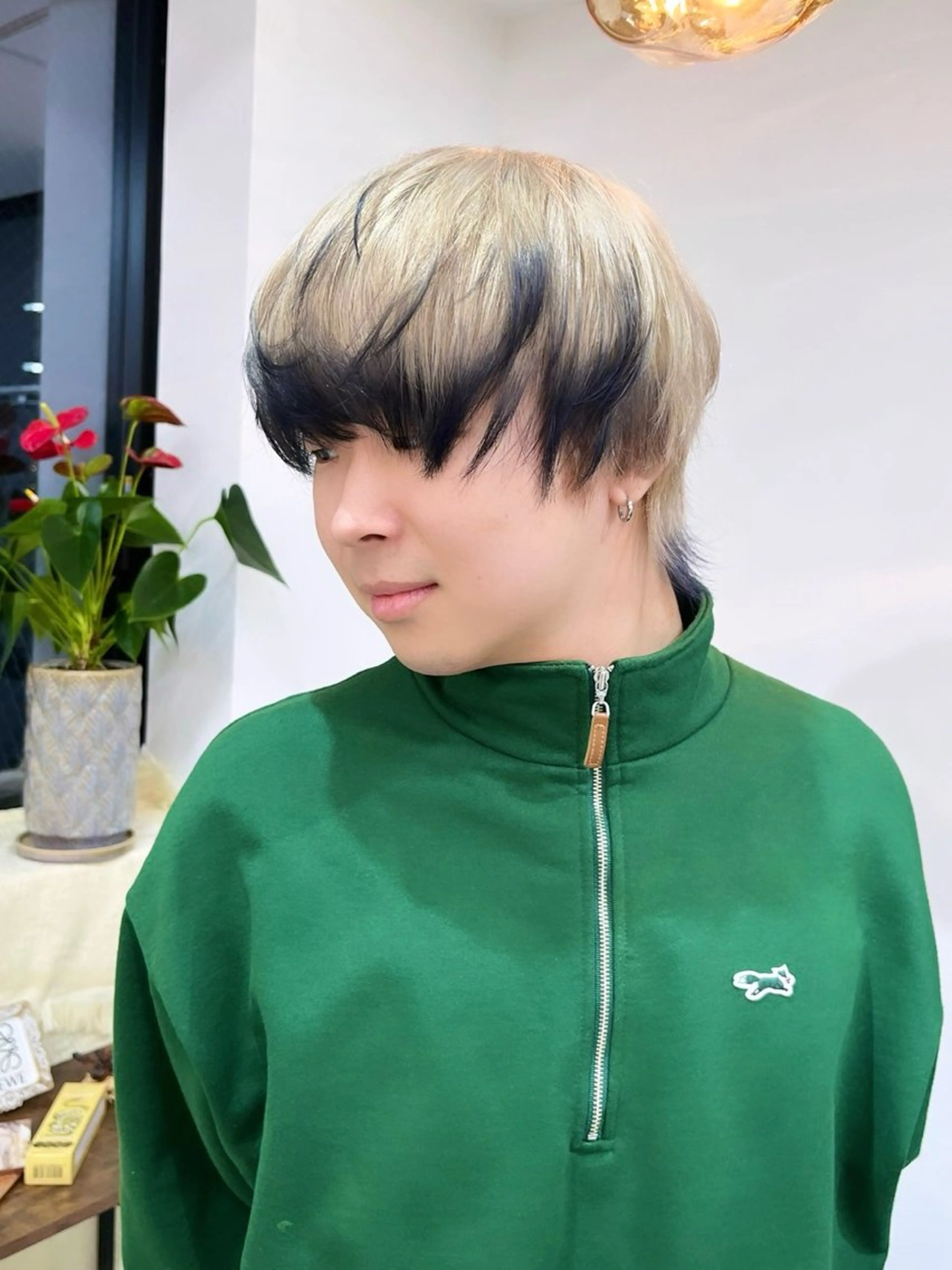 ショート カラー メンズ 🐺ウルフ×ハイトー ン🖤Yukinoのヘアスタイル