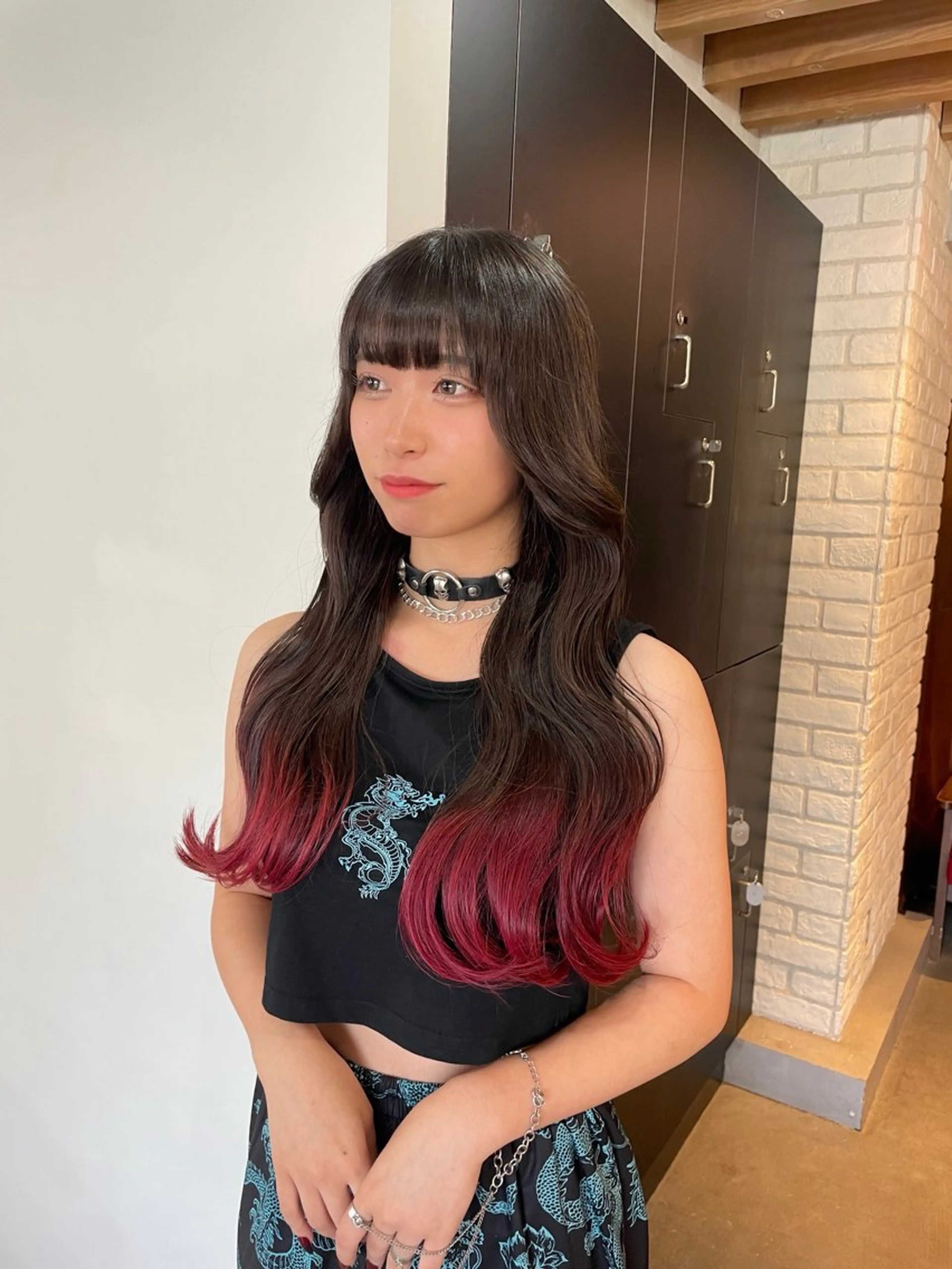 ロング ヘアカラー 横山 奈央のヘアスタイル