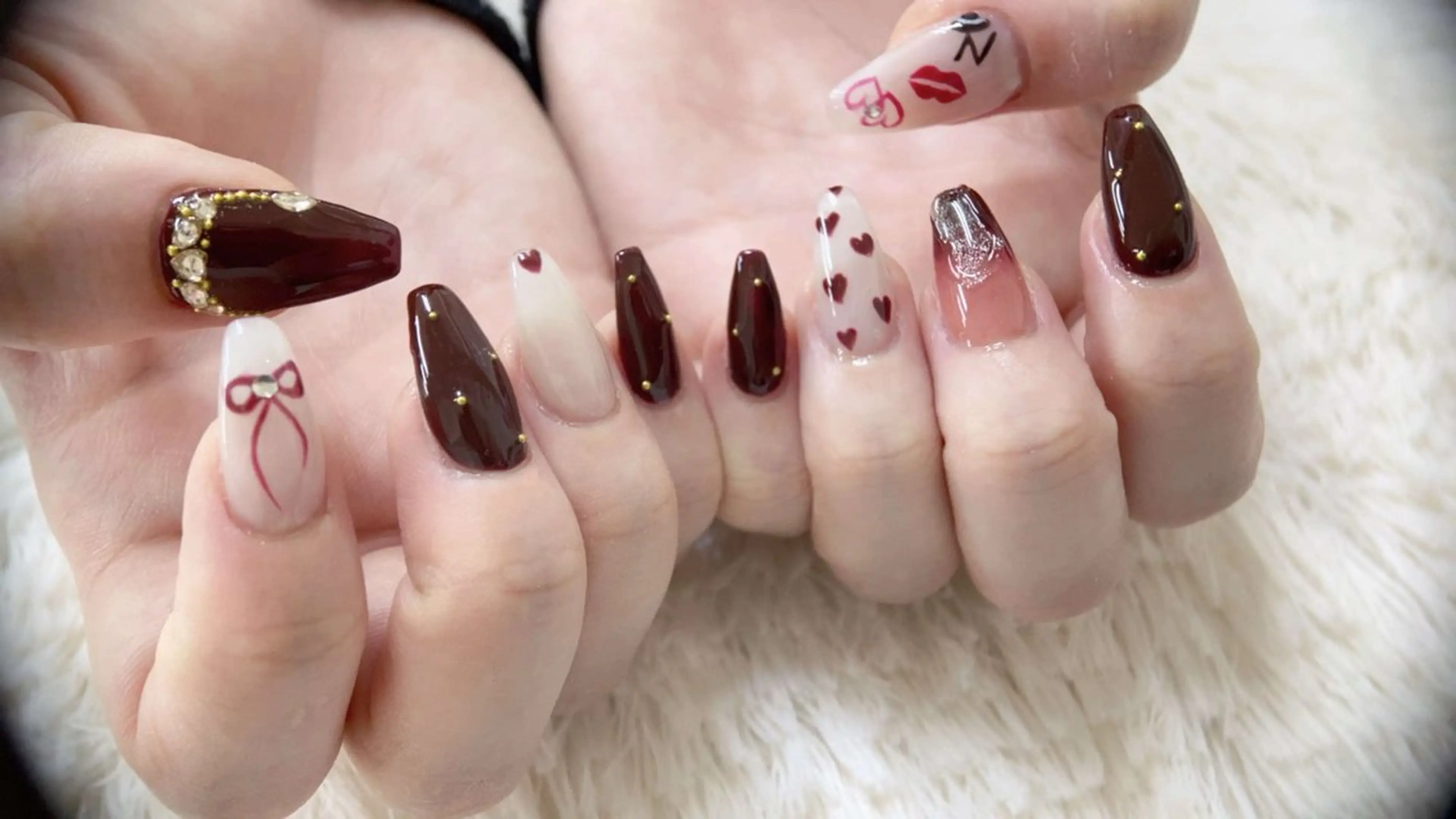 ネイル 成人式 フレンチネイル グラデーション 韓国ネイル マグネットネイル ハンドネイル Squeen Nailのネイルデザイン