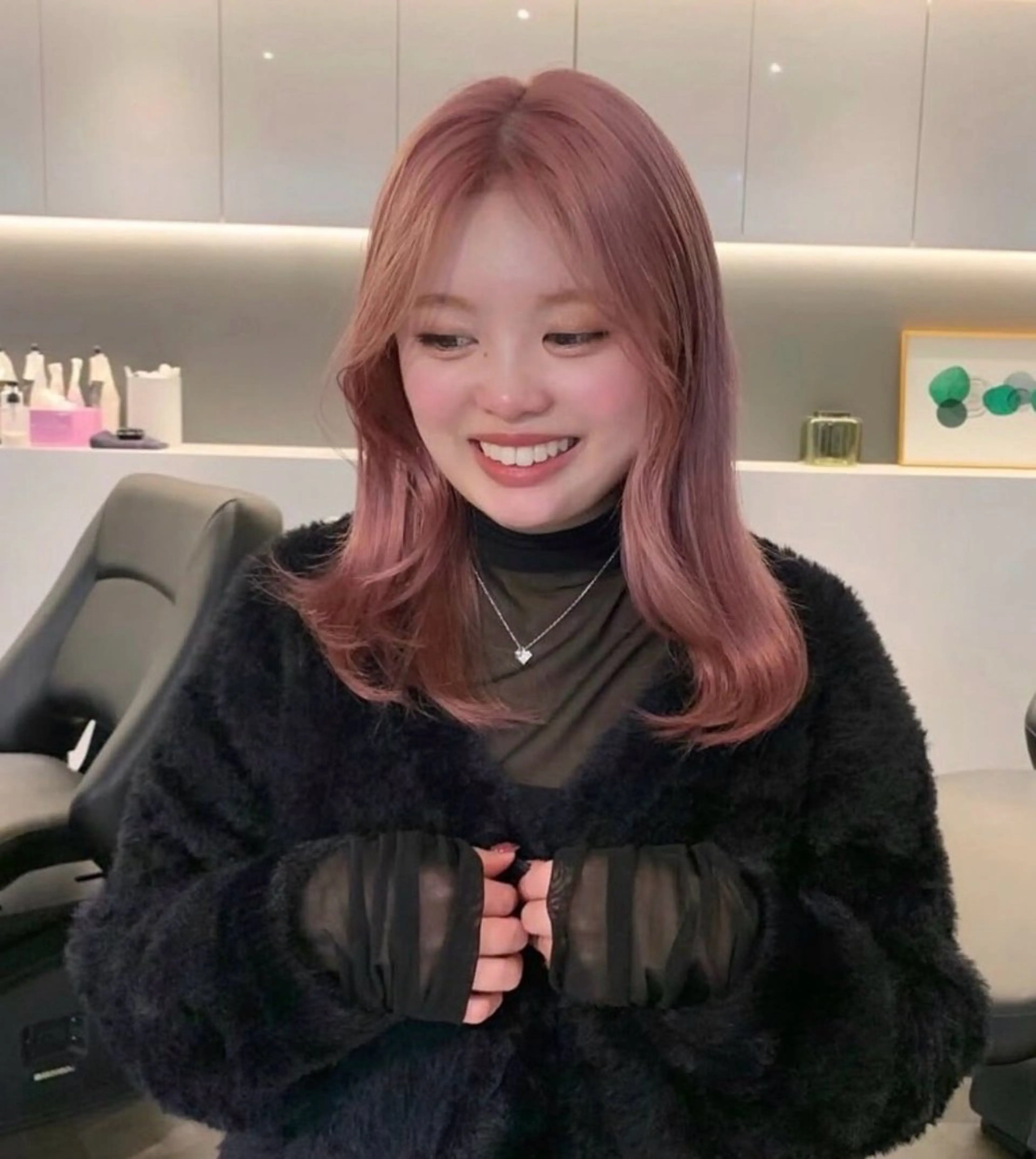 カラー ヘアカラー ニトウ レイナ🌺🌴🐠のヘアスタイル