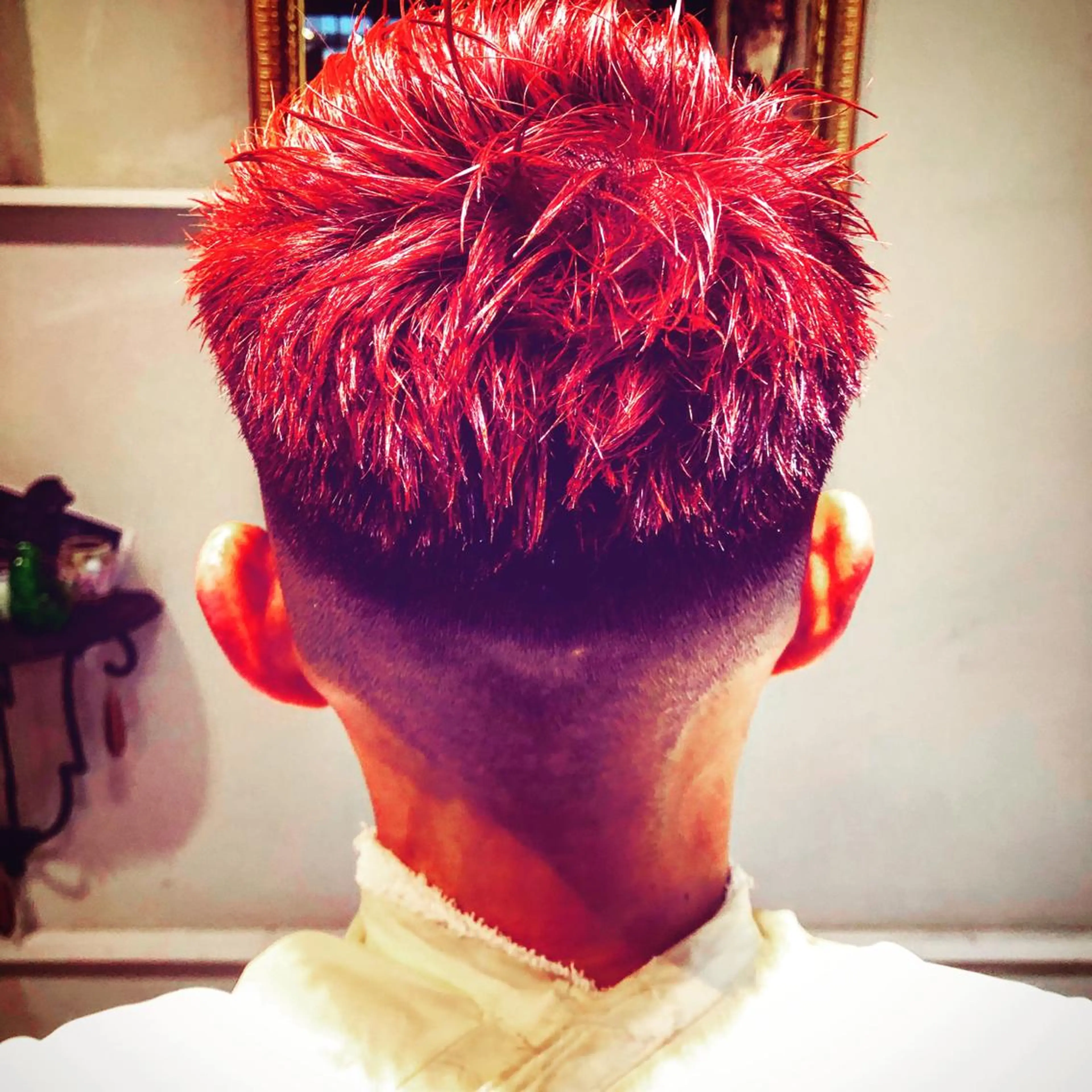 カラー ブリーチ グラデーションカラー ピンクカラー レッドカラー BAYhair salon所属・BAY ソウタのヘアスタイル