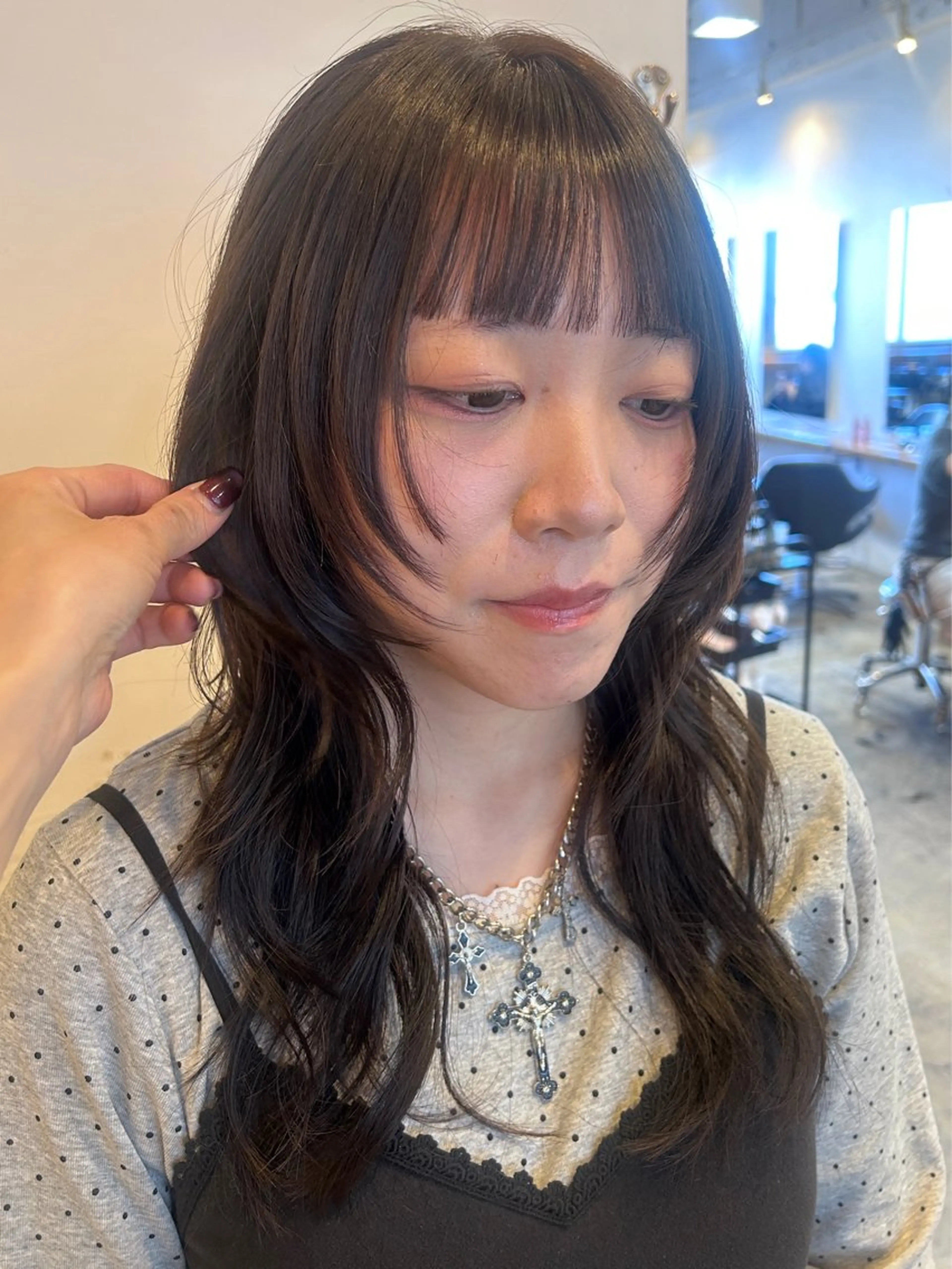 ミディアム カラー カット ヘアカラー トリートメント RIN／韓国ヘア レイヤーカットのヘアスタイル