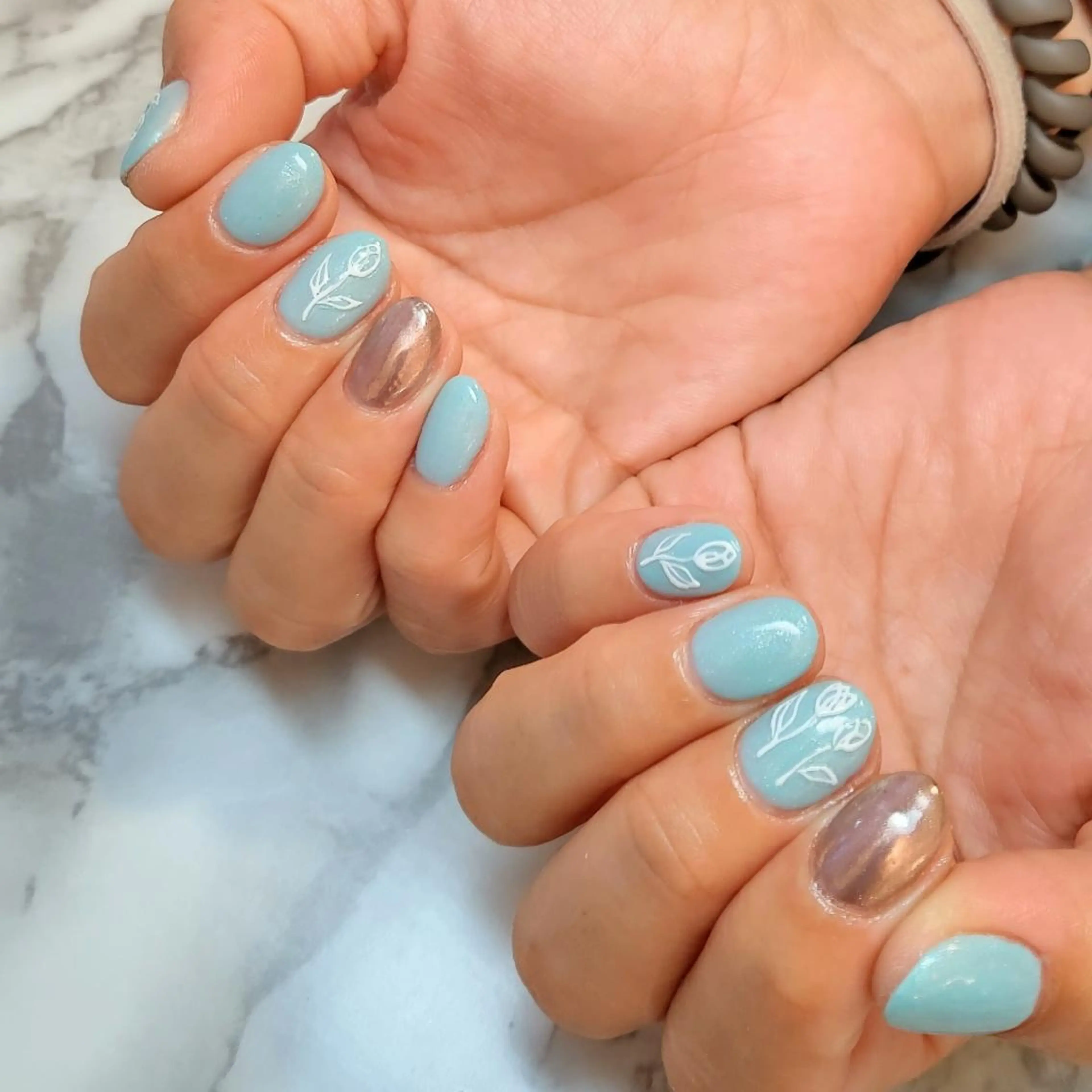 ネイル ジェヌインネイル 河内のネイルデザイン