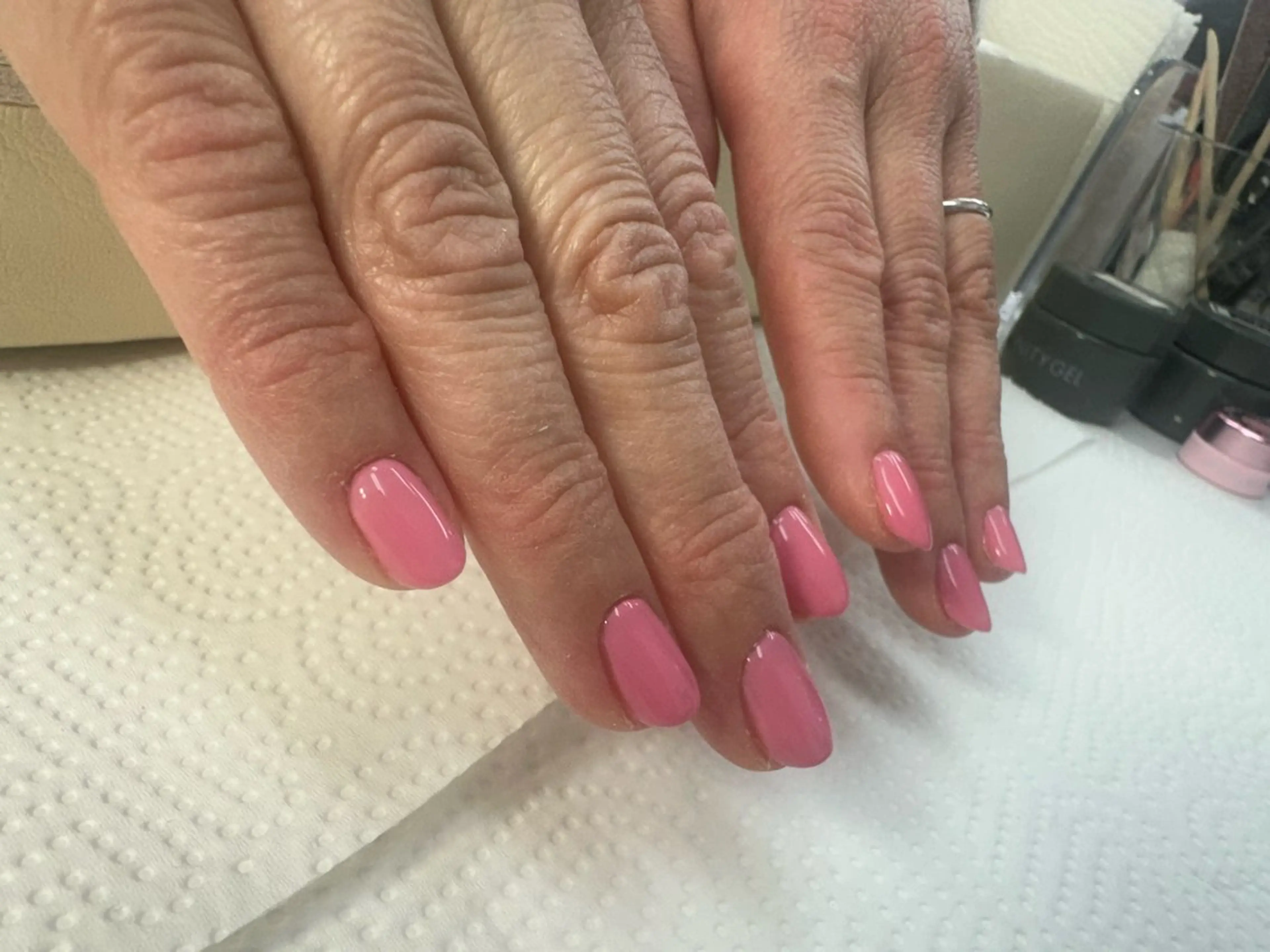 ネイル ピンク 春ネイル ネイルサロンLAF所属・伊藤 文のネイルデザイン