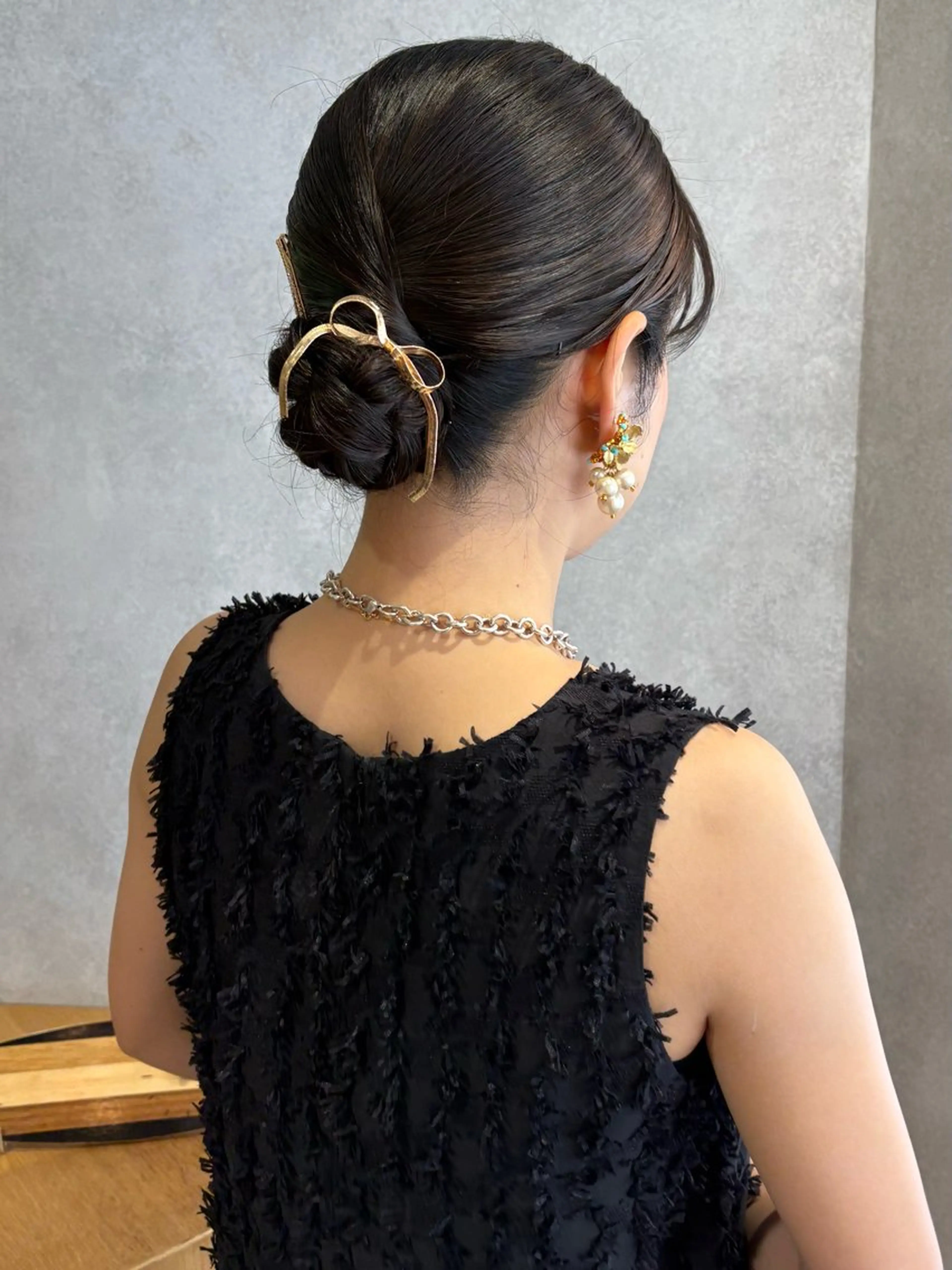 セミロング ヘアアレンジ 結婚式・ブライダル ヘアセット yumemiレイヤー ‎✴︎ 透明感カラーのヘアスタイル