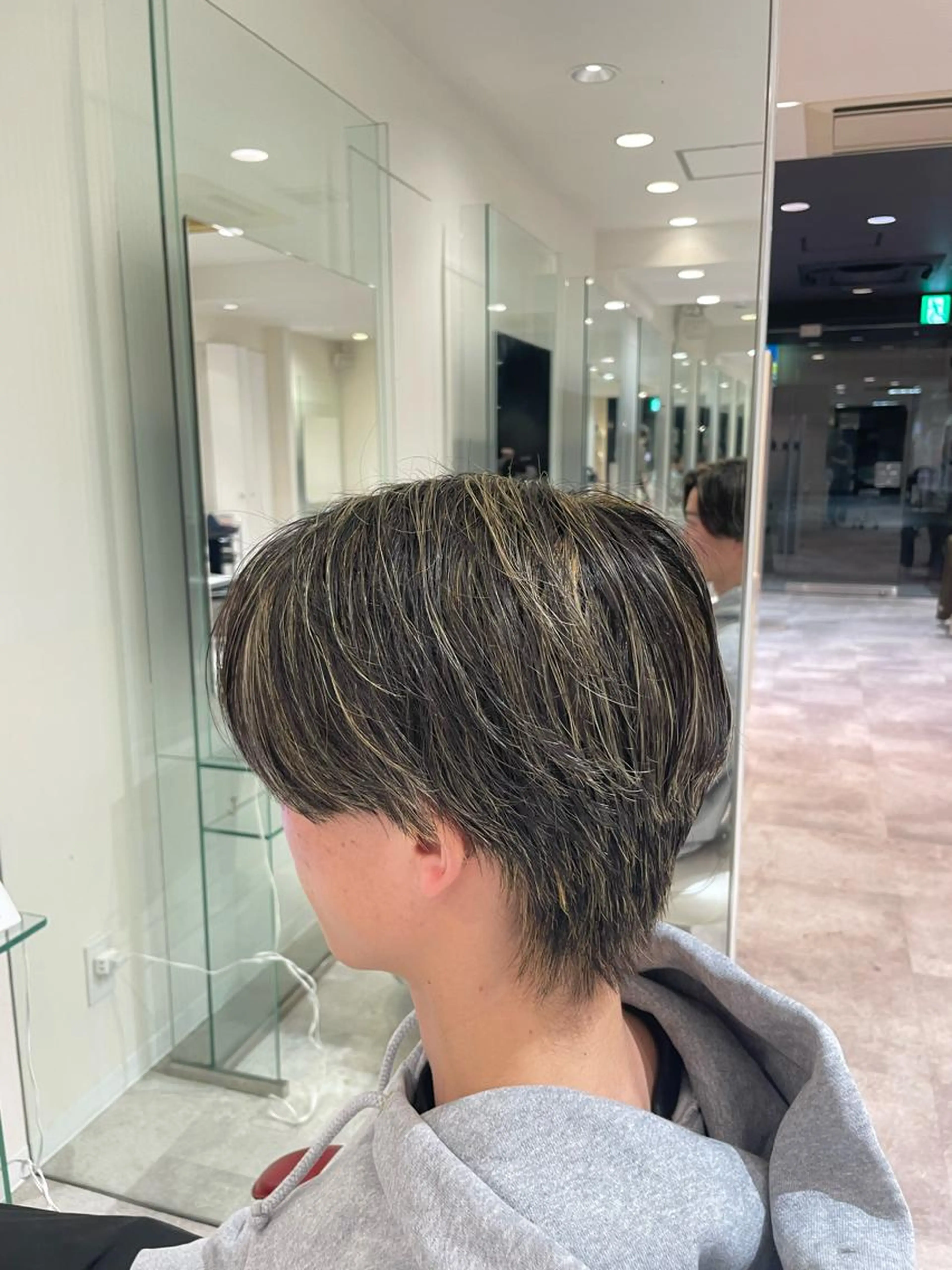 【新規限定】メンズ限定 🏂 似合わせカット＋ハイライト/メッシュの写真