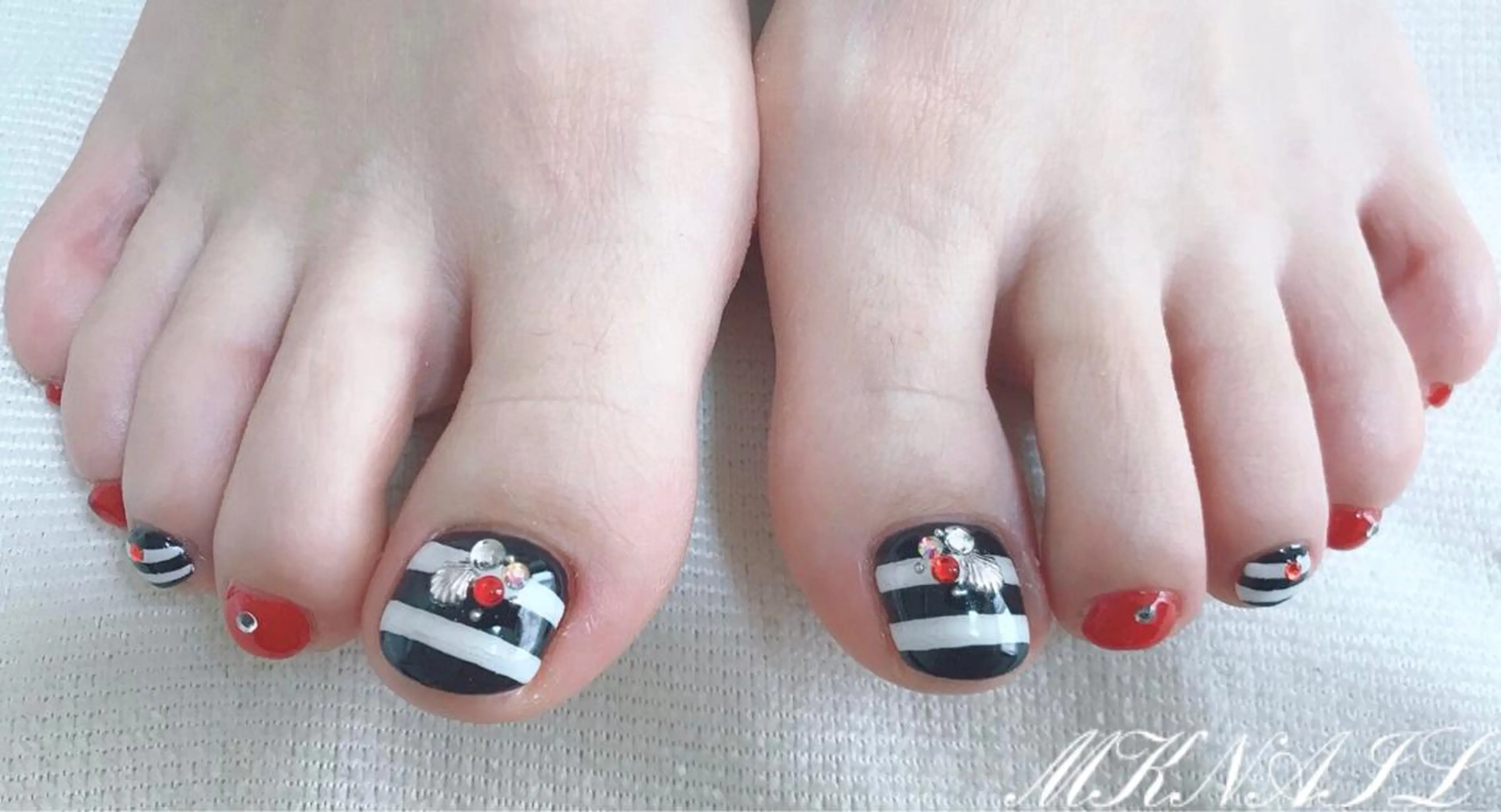 ネイル フットネイル MK NAILのネイルデザイン