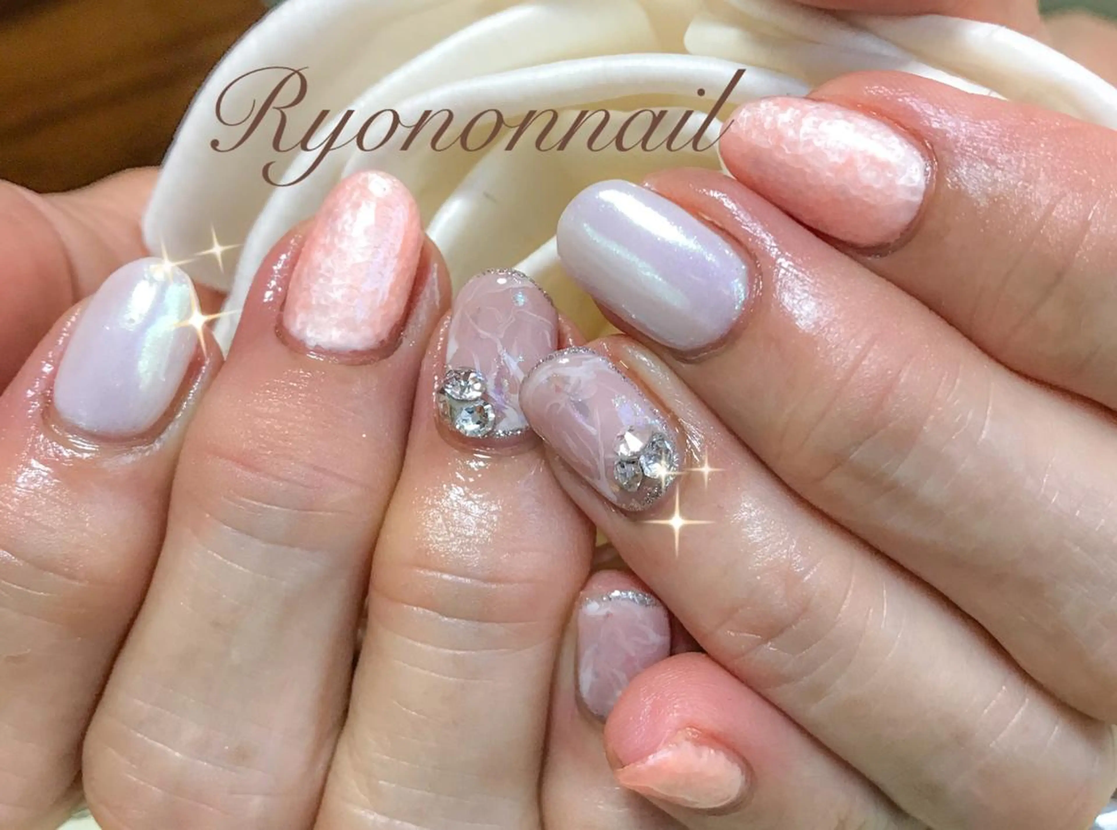 ネイル シンプルネイル Ryononnail(リョノンネイル)所属・Ryononnail 上谷典子のネイルデザイン