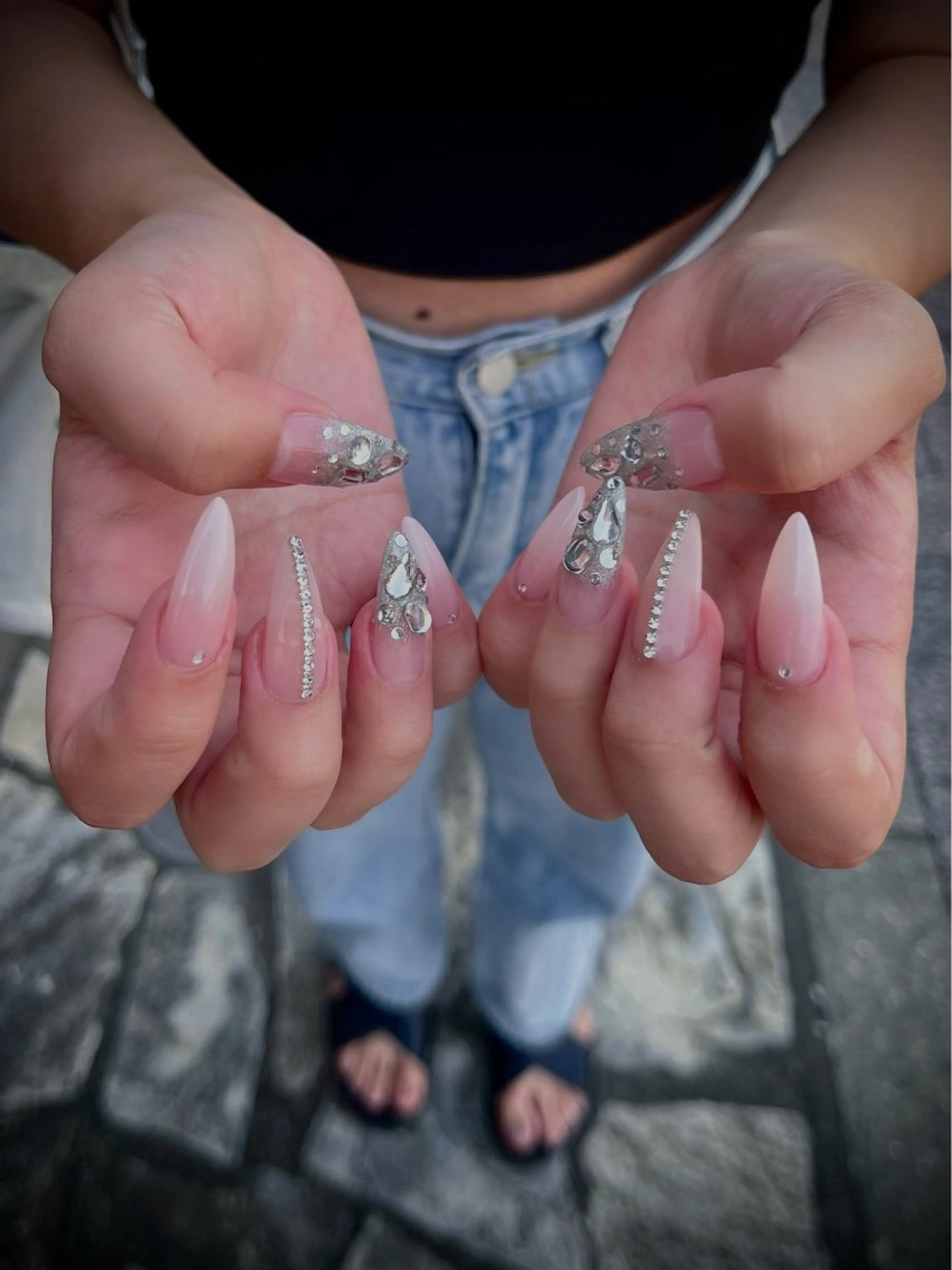 ネイル フットネイル キラキラネイル マグネットネイル ワンカラーネイル スカルプネイル nine.🦋 YUKOのネイルデザイン