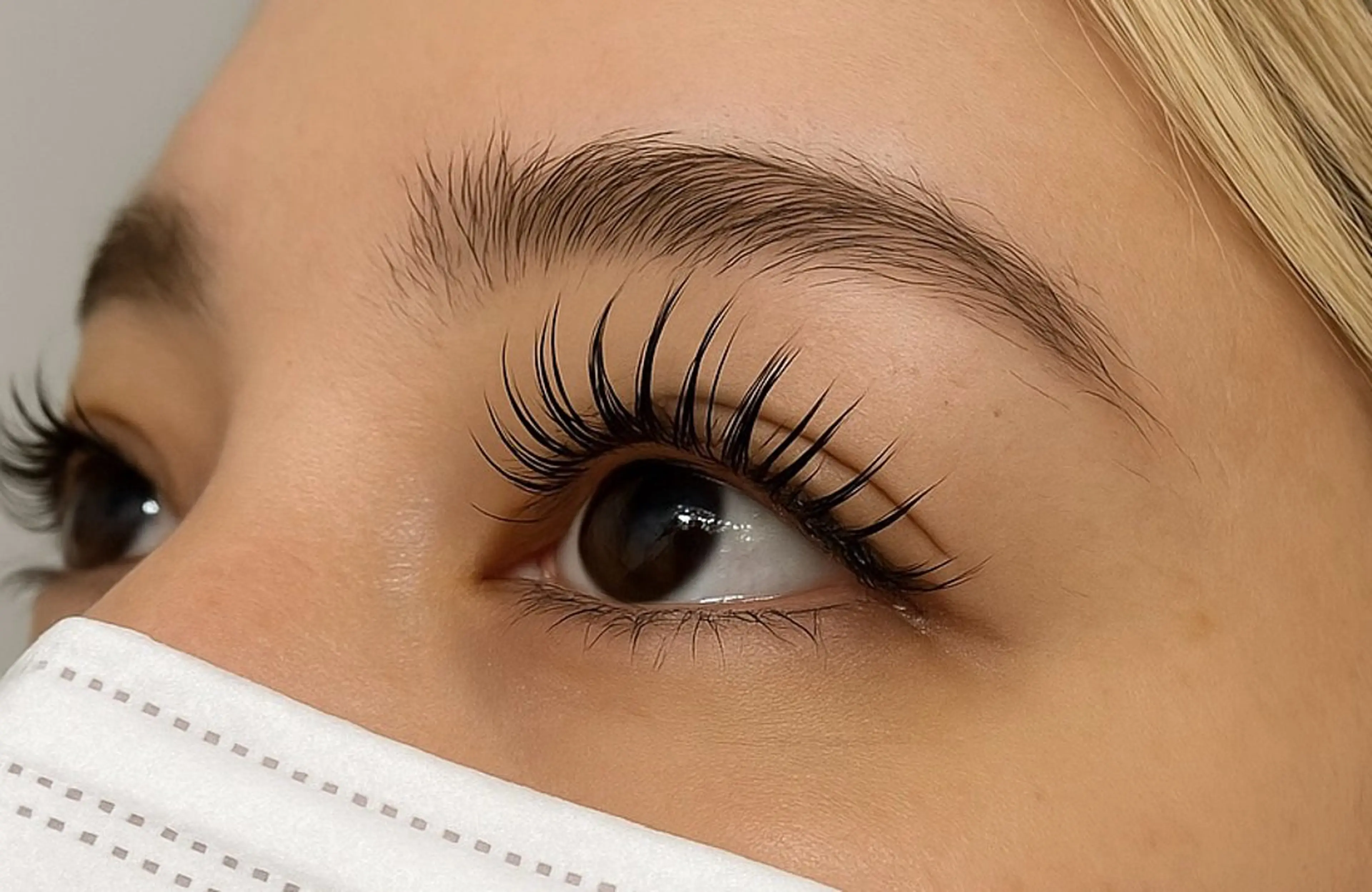 まつげパーマ&眉毛ワックス✨🎄12月限定クーポン🎄✨お肌のトーンアップ効果あり‼️の写真