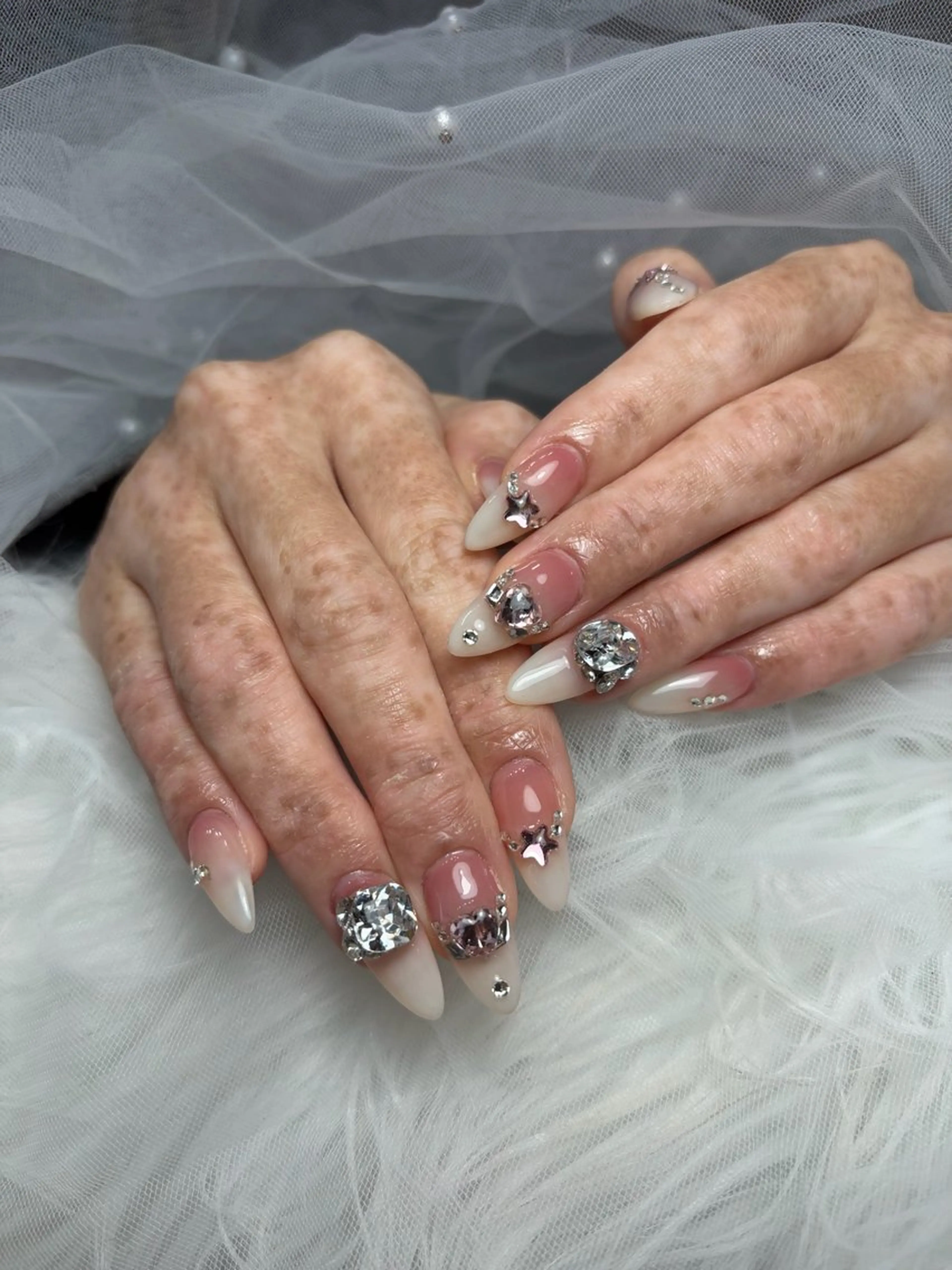 キッズ ネイル アートネイル 長さ出し ジェルネイル 韓国ネイル マグネットネイル ハンドネイル Cloudy Chan Nailのネイルデザイン