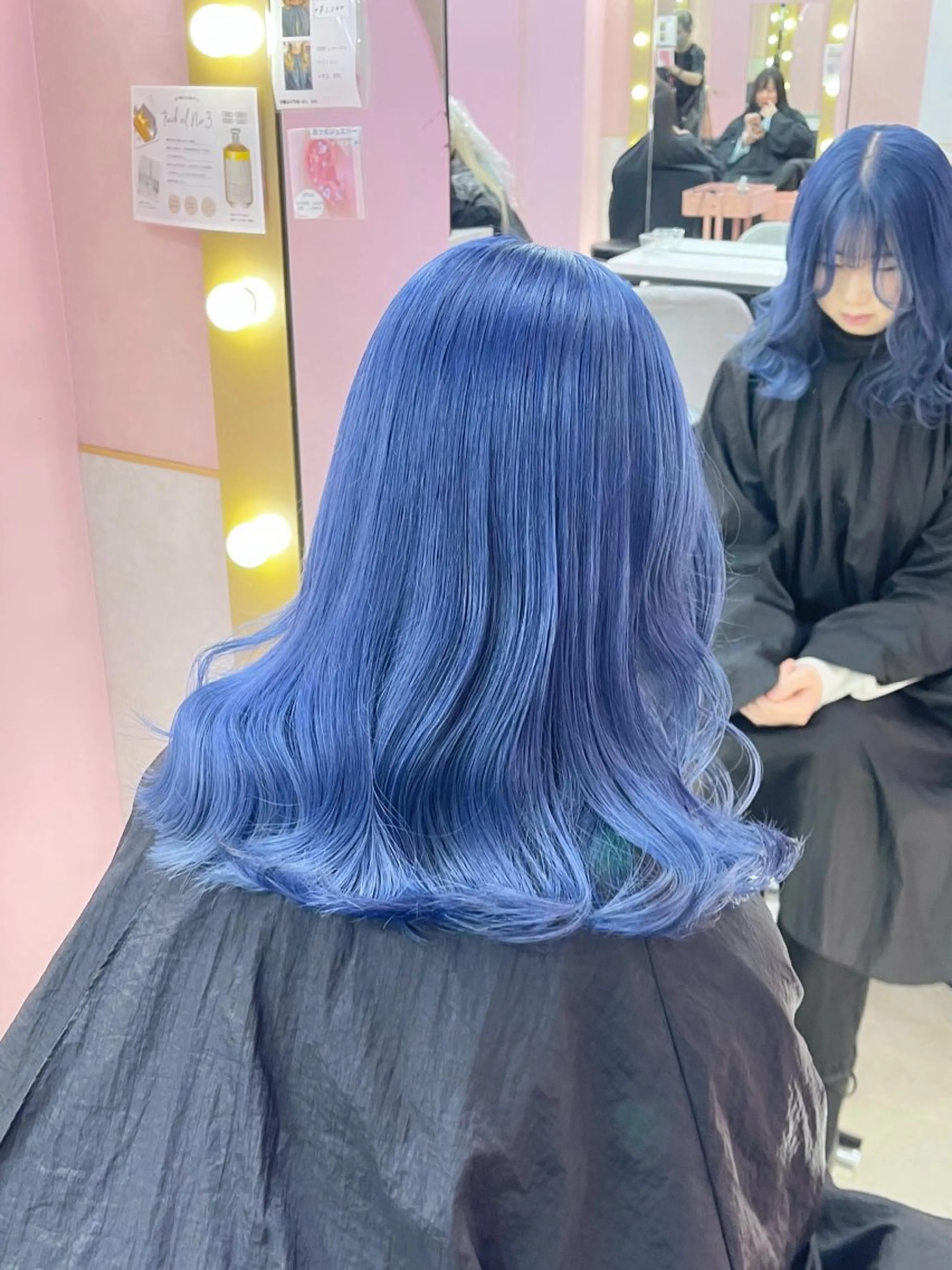セミロング カラー ヘアアレンジ ブリーチ ブルーカラー ブルーラベンダー ラベンダーカラー ヘアカラー トリートメント 🥀韓国アイドルヘア haru🥀のヘアスタイル