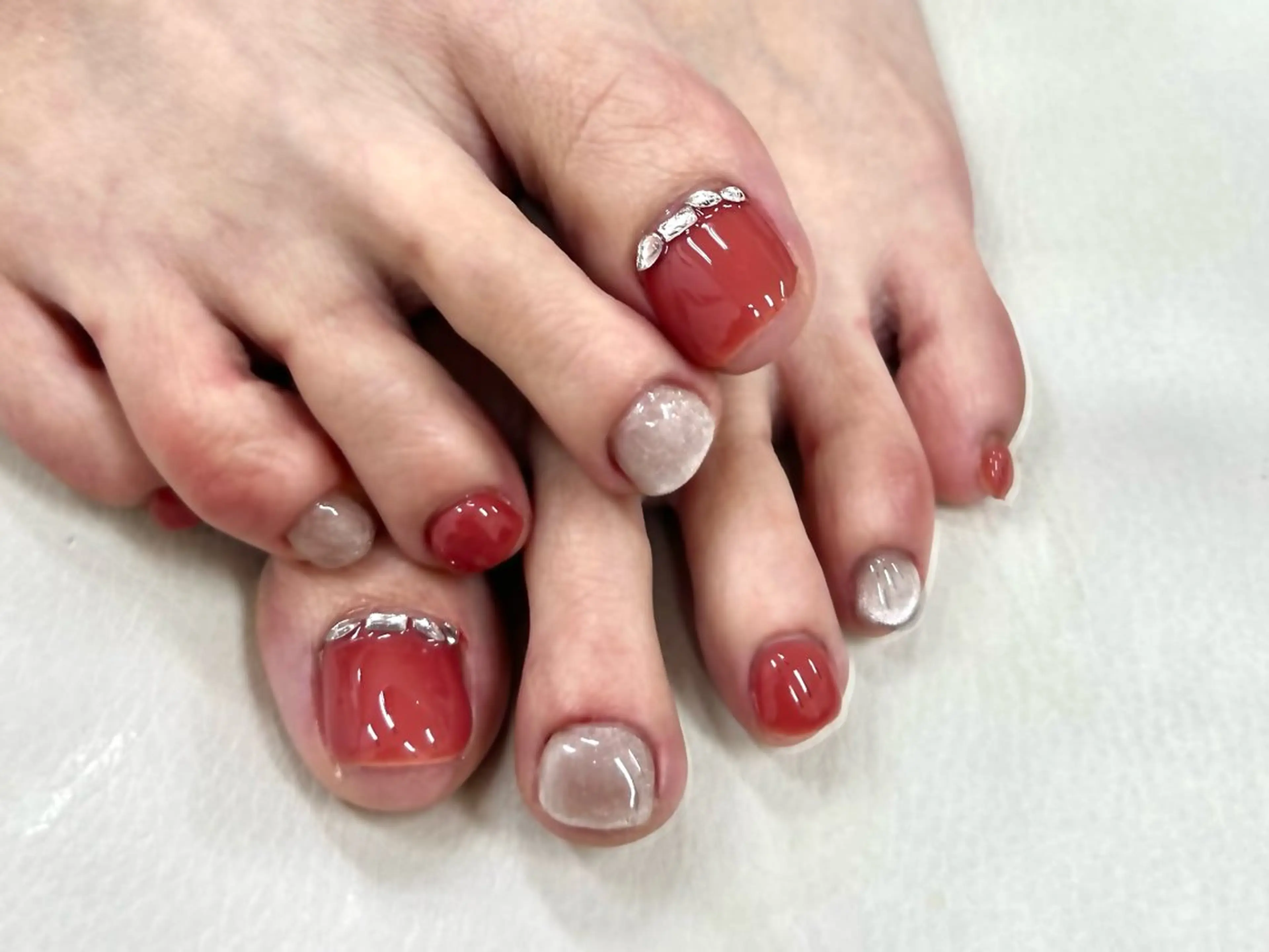 研修生🍀《オフあり》ワンカラー/ラメグラ🦶の写真