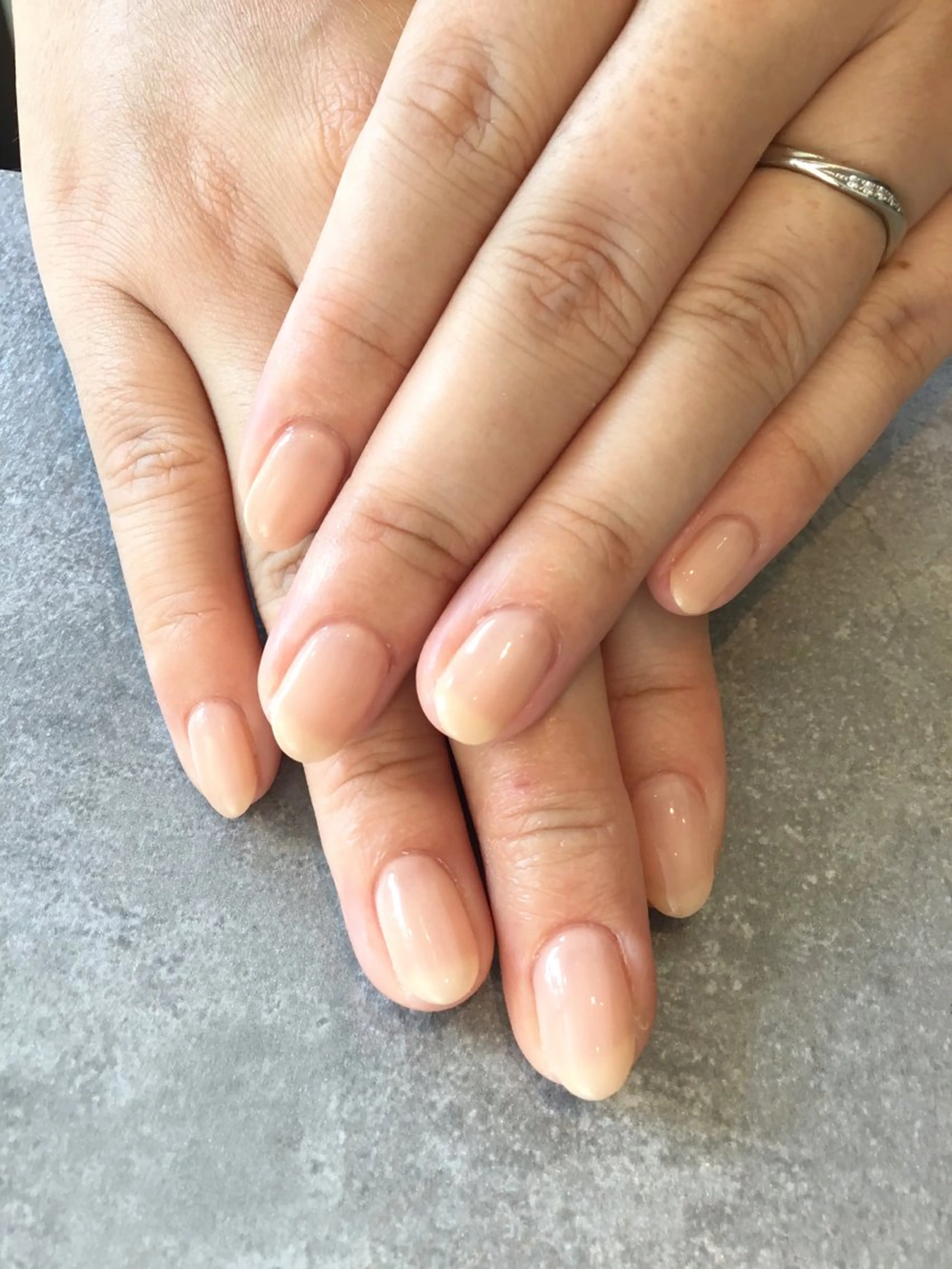 ネイル ジェルネイル ワンカラーネイル パラジェル Nest 岩崎のネイルデザイン