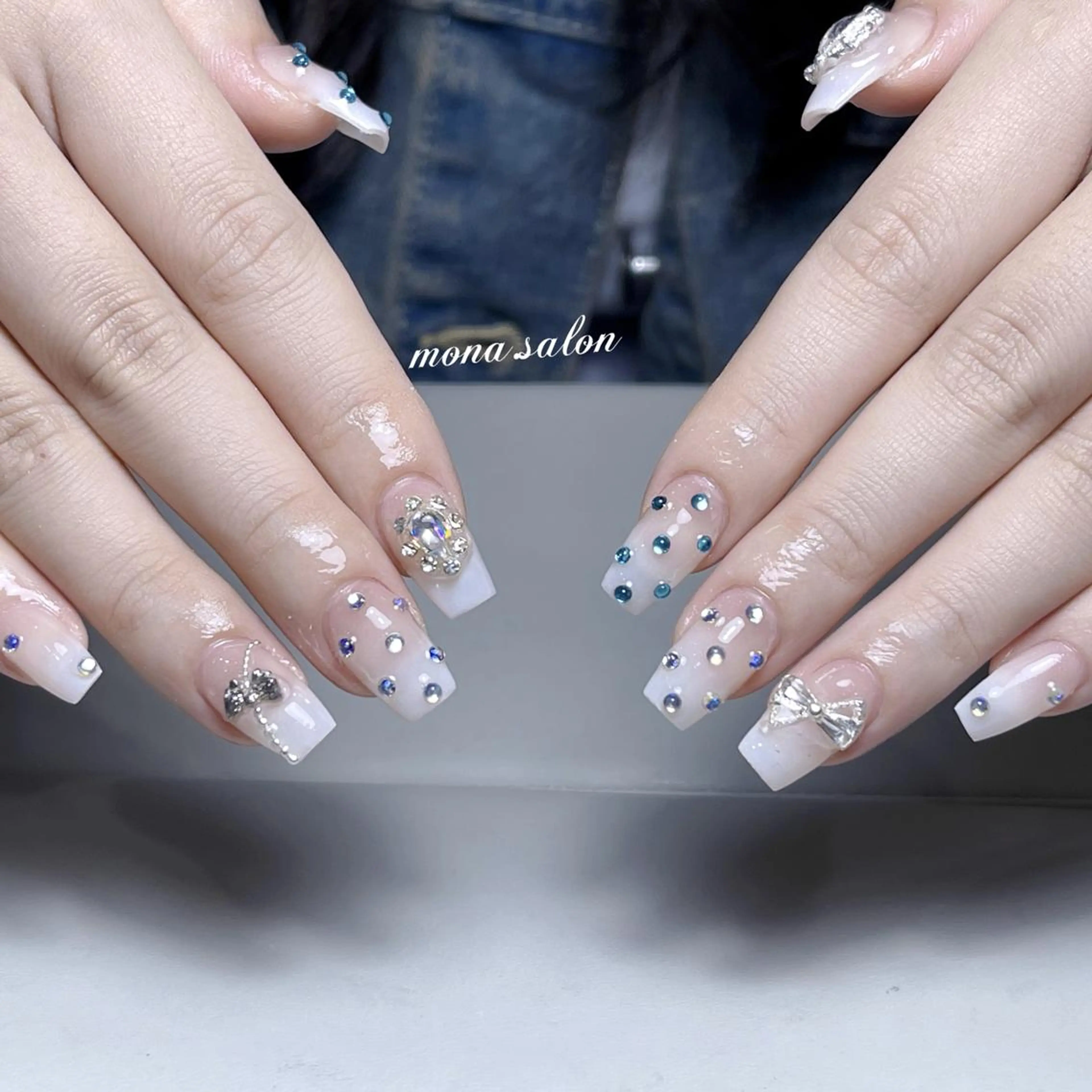 ネイル ハンドネイル モナ& ナナのネイルデザイン