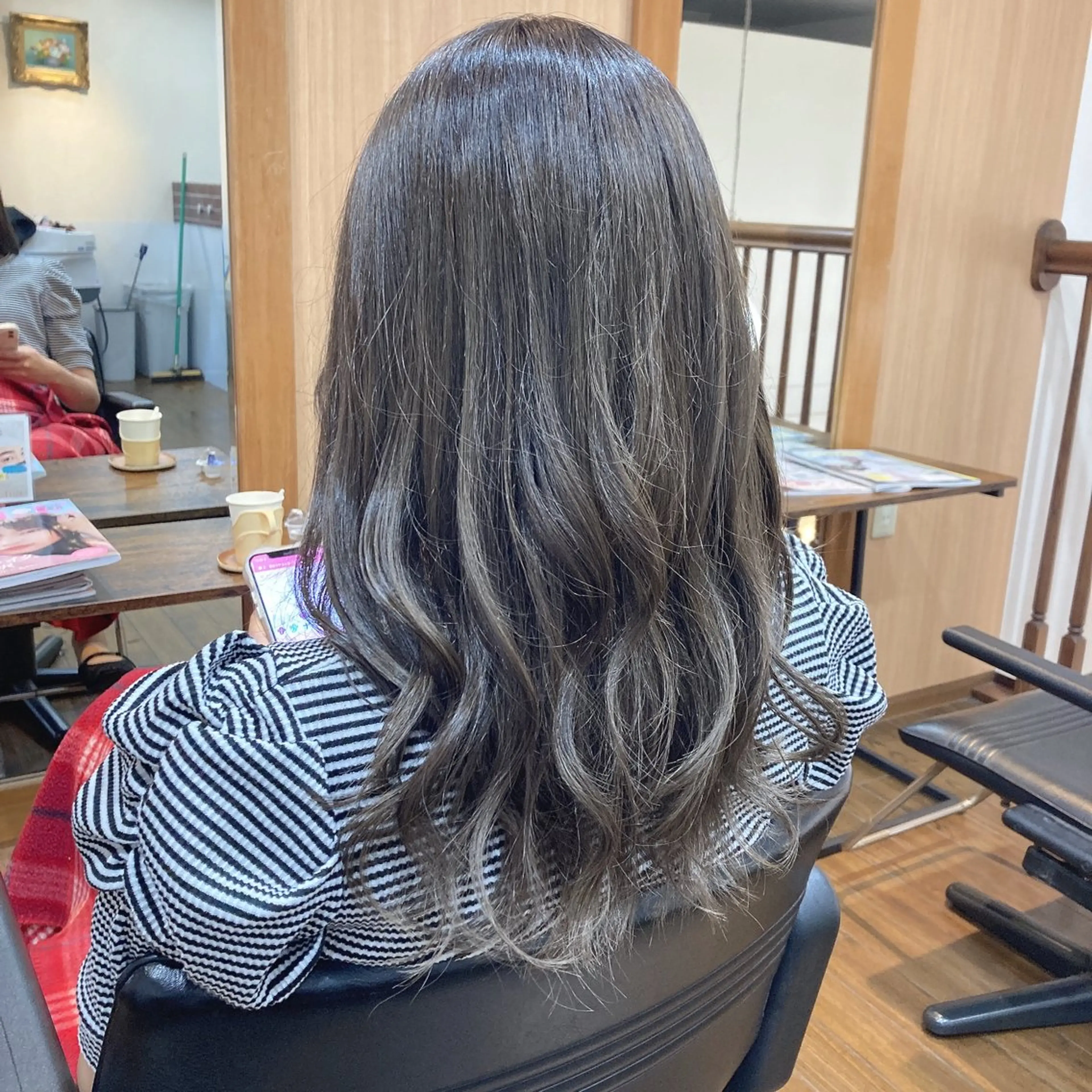 セミロング MOLLASALON 浅香山店所属・髪質改善カラー 縮毛矯正🤍辻桃加のヘアスタイル