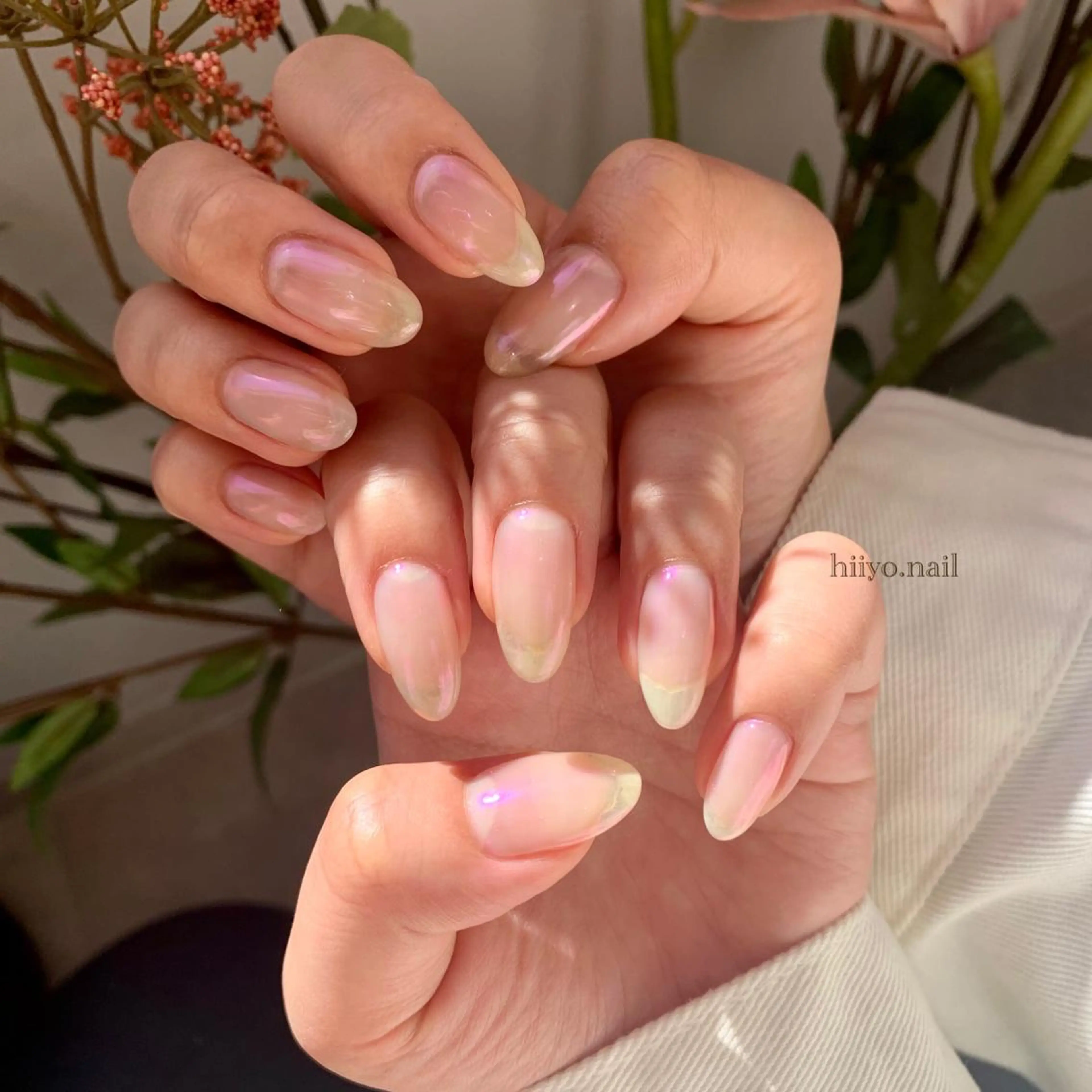 ネイル オーロラネイル クリアネイル シンプルネイル ハンドネイル hiyo🫧ネイル /渋谷💍🎀のネイルデザイン