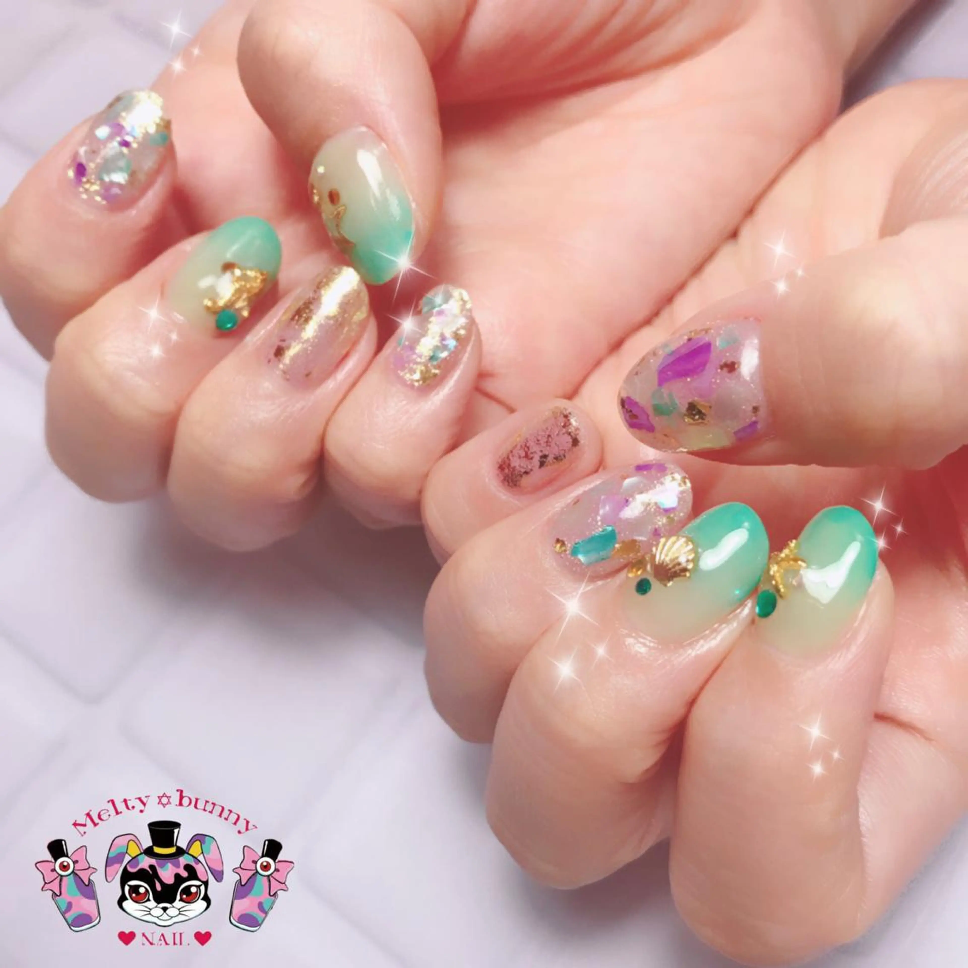 ネイル 深爪を断らない スカルプ高評価店のネイルデザイン