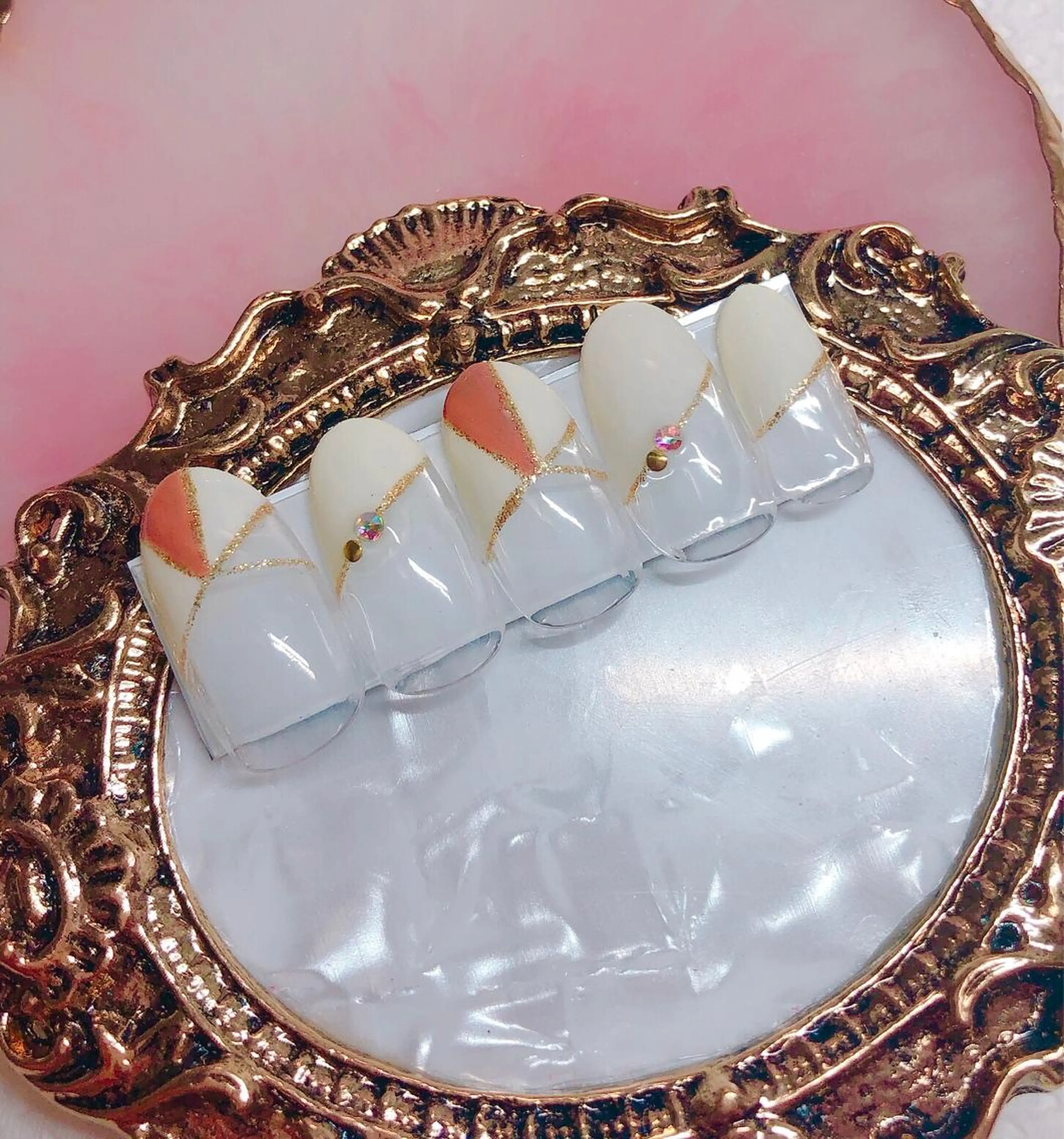 ネイル ハンドネイル CROWN プライベートサロンのネイルデザイン