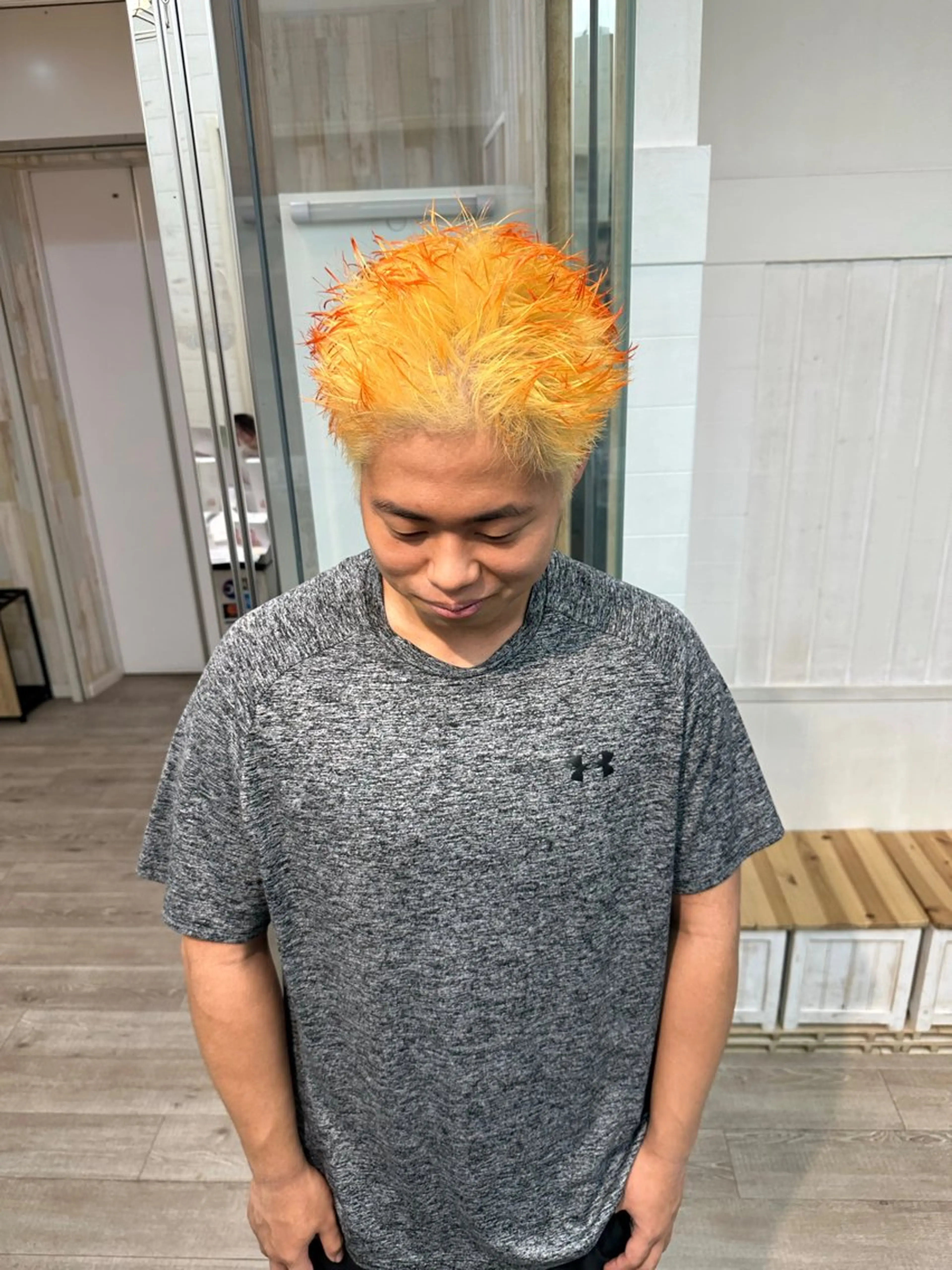 ショート カラー メンズ カット ヘアカラー トリートメント KEIGO/ ブリーチ、矯正特化のヘアスタイル