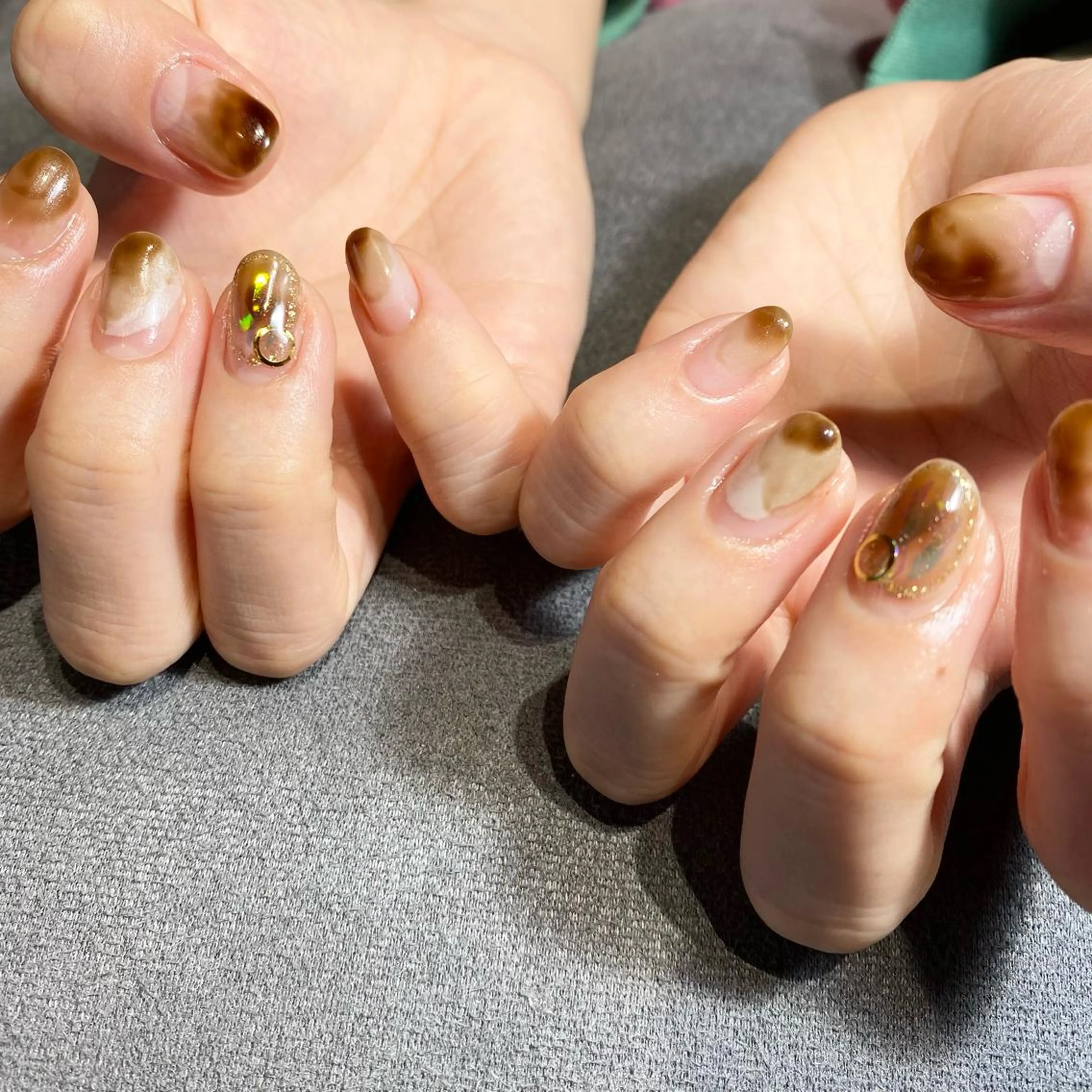 ネイル Flore (フロール)の眉毛・アイブロウイメージ