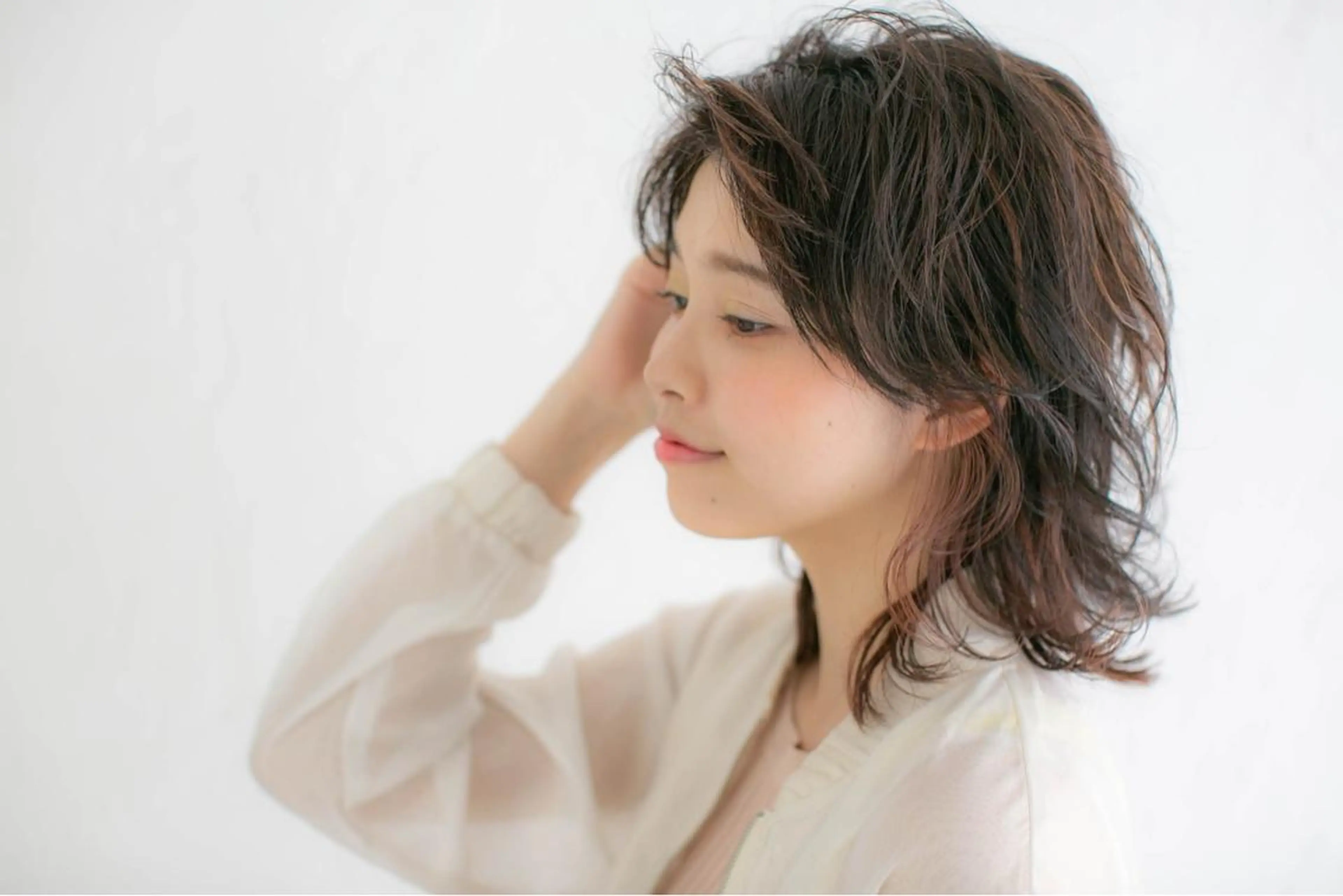 ミディアム 髪質改善ストレート、 カラー清野雄大のヘアスタイル