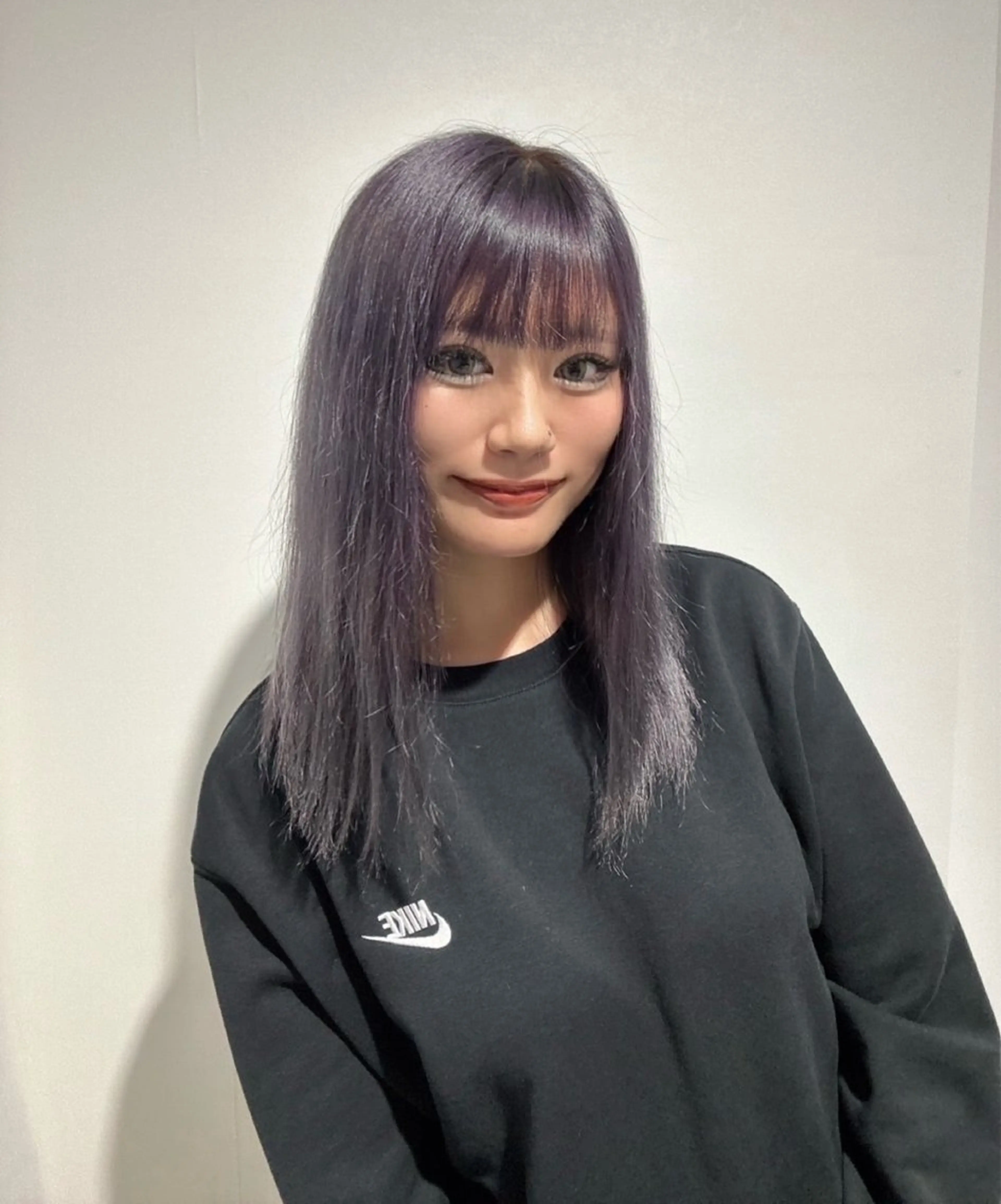 ロング カラー ブリーチ 川崎 智優のヘアスタイル