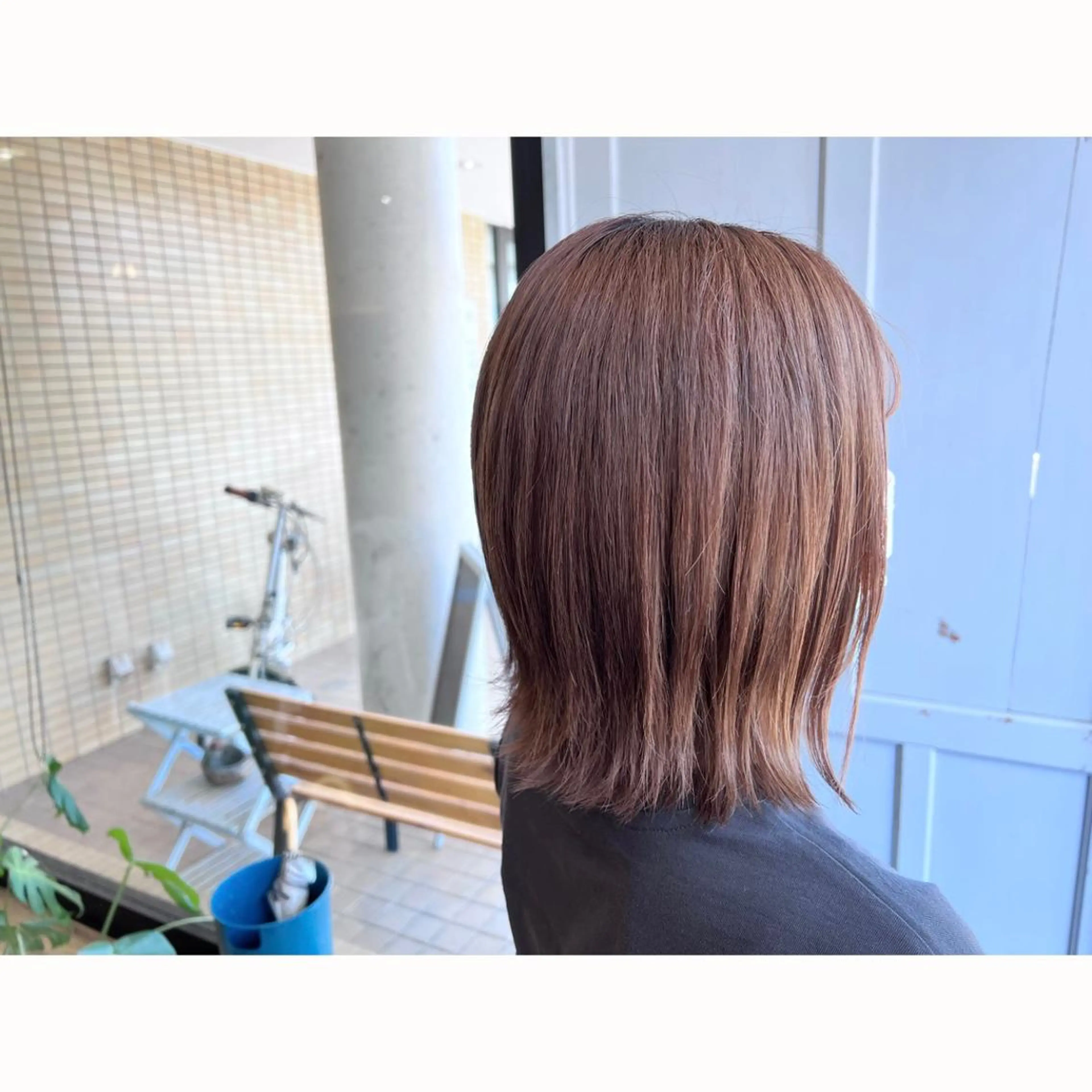 ミディアム カラー ベージュカラー オレンジ オレンジベージュ ヘアカラー トリートメント ツキダテ ユイのヘアスタイル