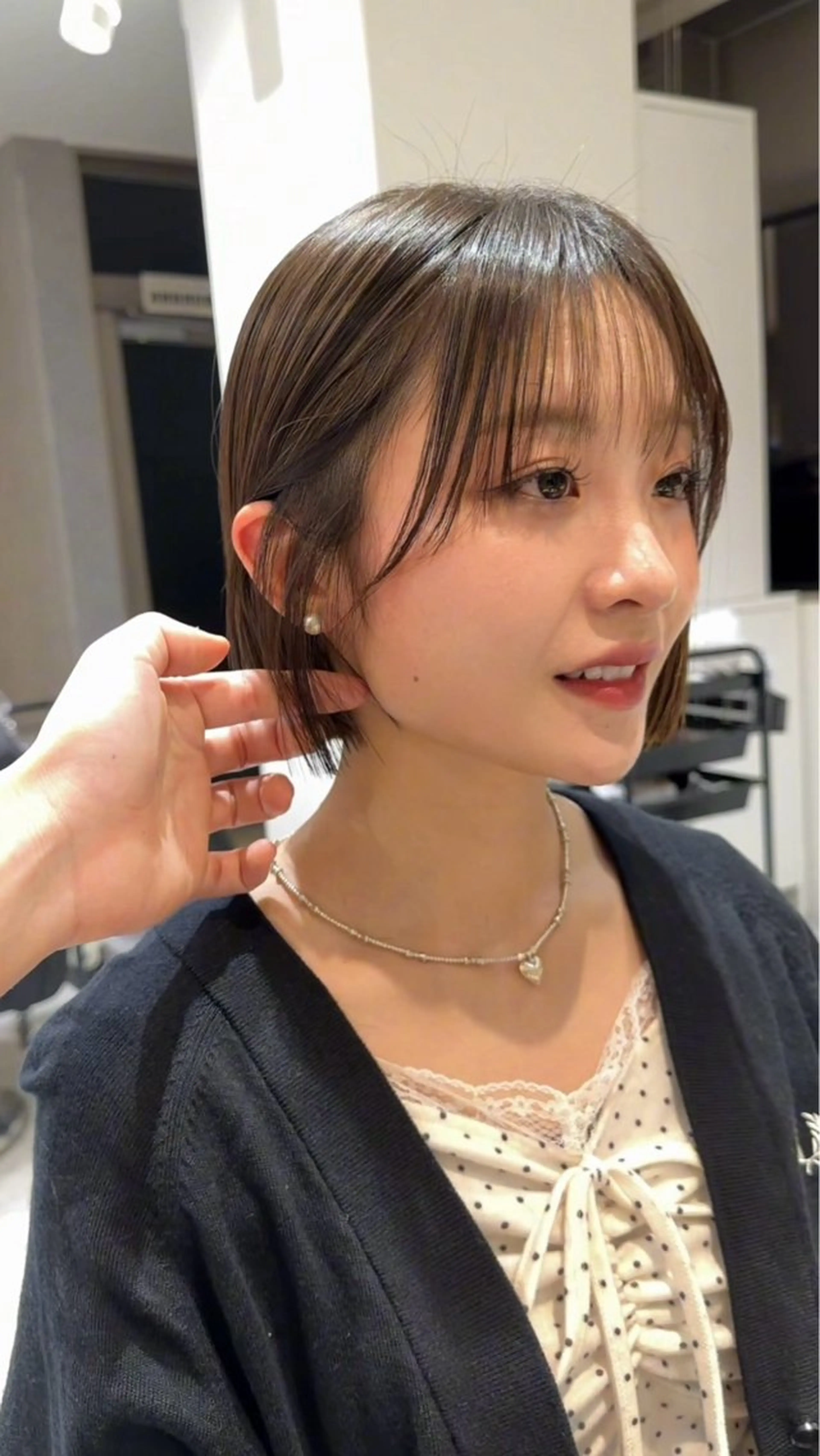 ミディアム カット ヘアカラー 縮毛矯正 トリートメント けいし🐬ボブ 美髪縮毛矯正のヘアスタイル