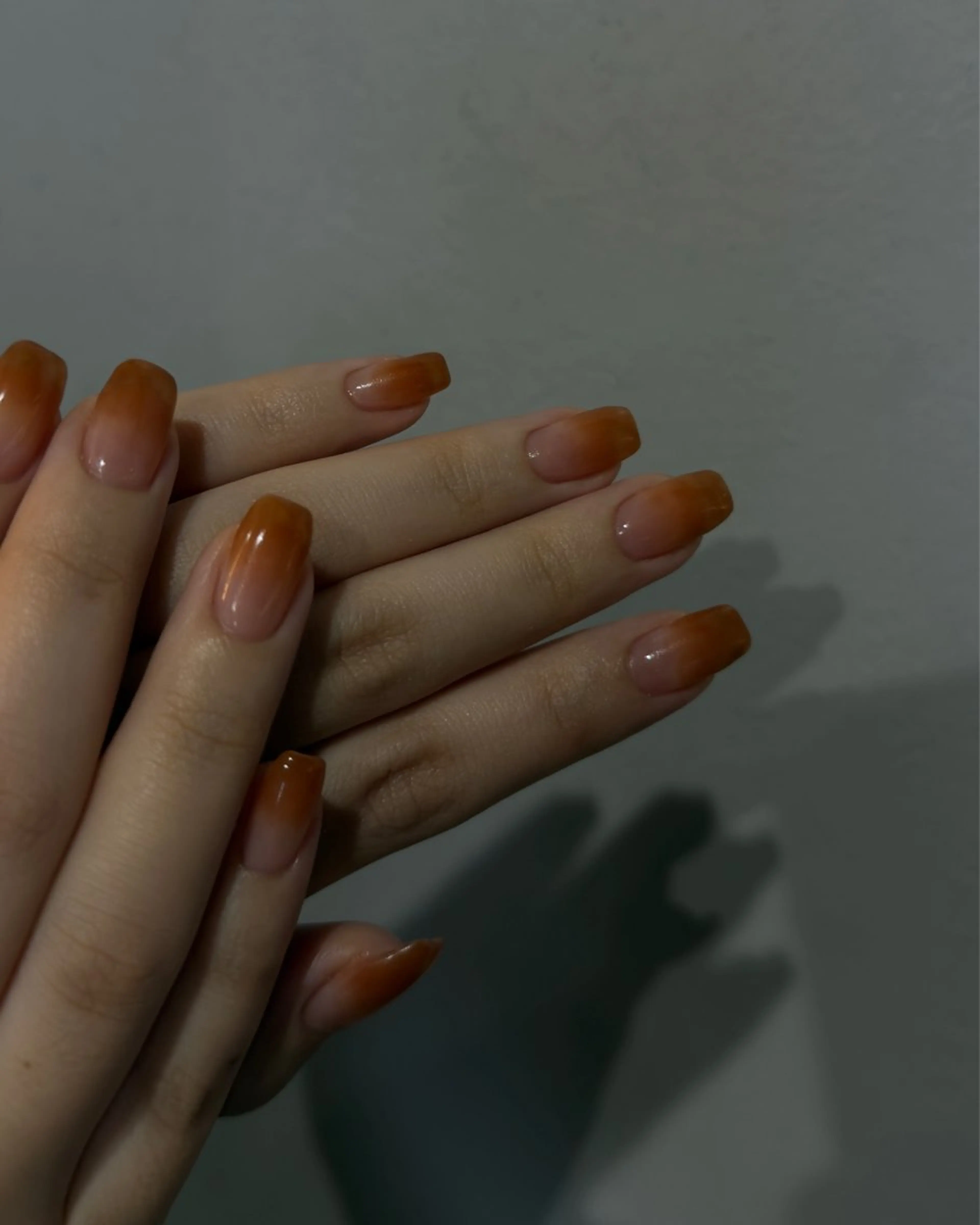 ネイル グラデーション ハンドネイル nalu🐚 京橋｜Rommyのネイルデザイン