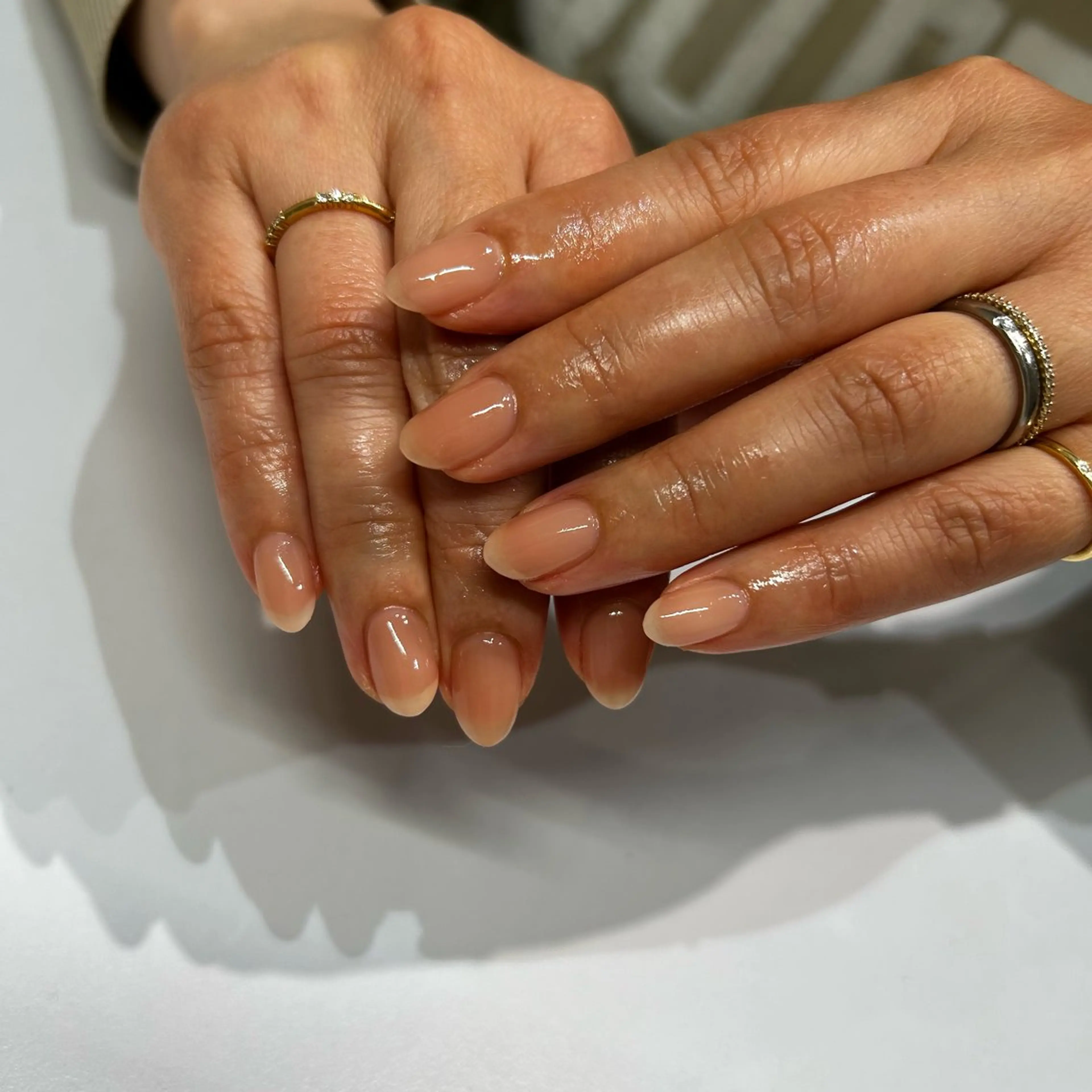 ネイル ニュアンスネイル ワンカラーネイル ハンドネイル nail&care salon soa所属・soa/美容液ケアで 自爪を育てるネイルのネイルデザイン