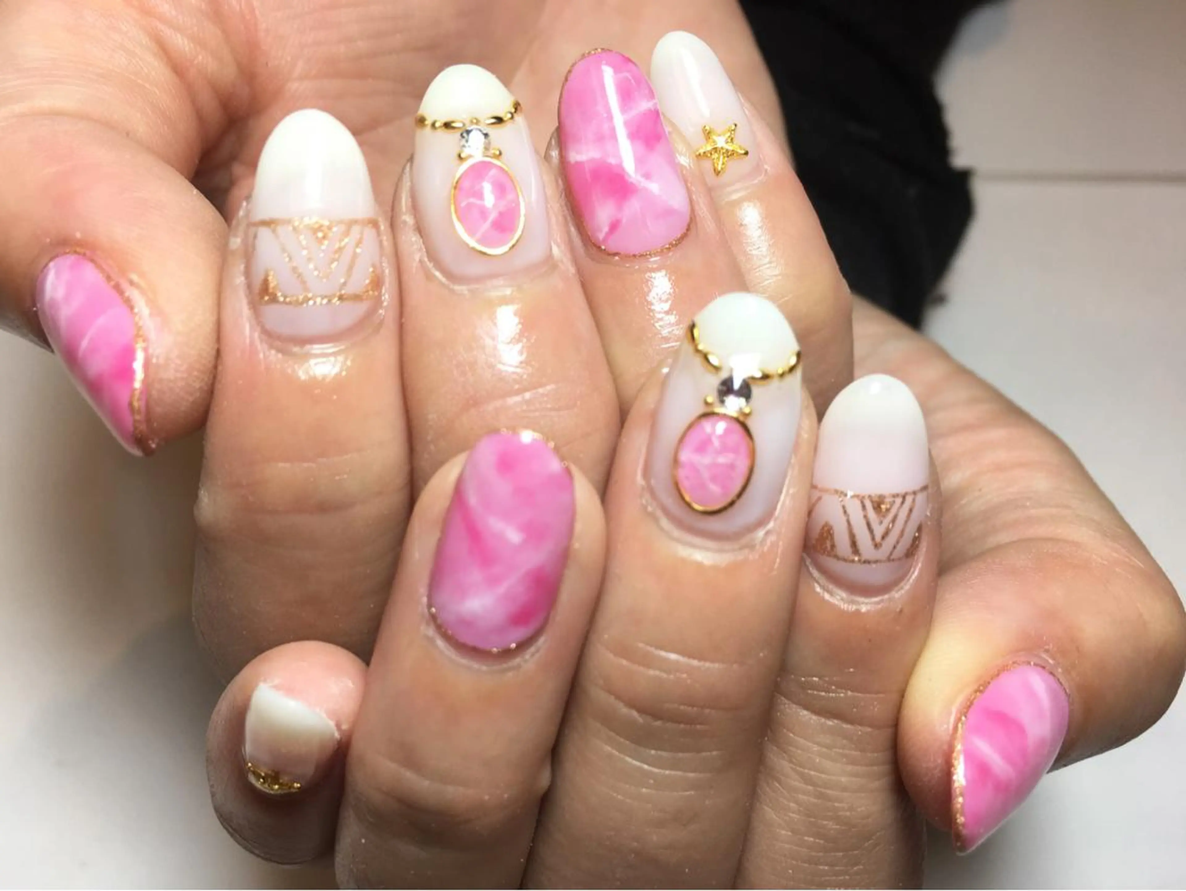 ネイル Li'leaNail AINAのネイルデザイン