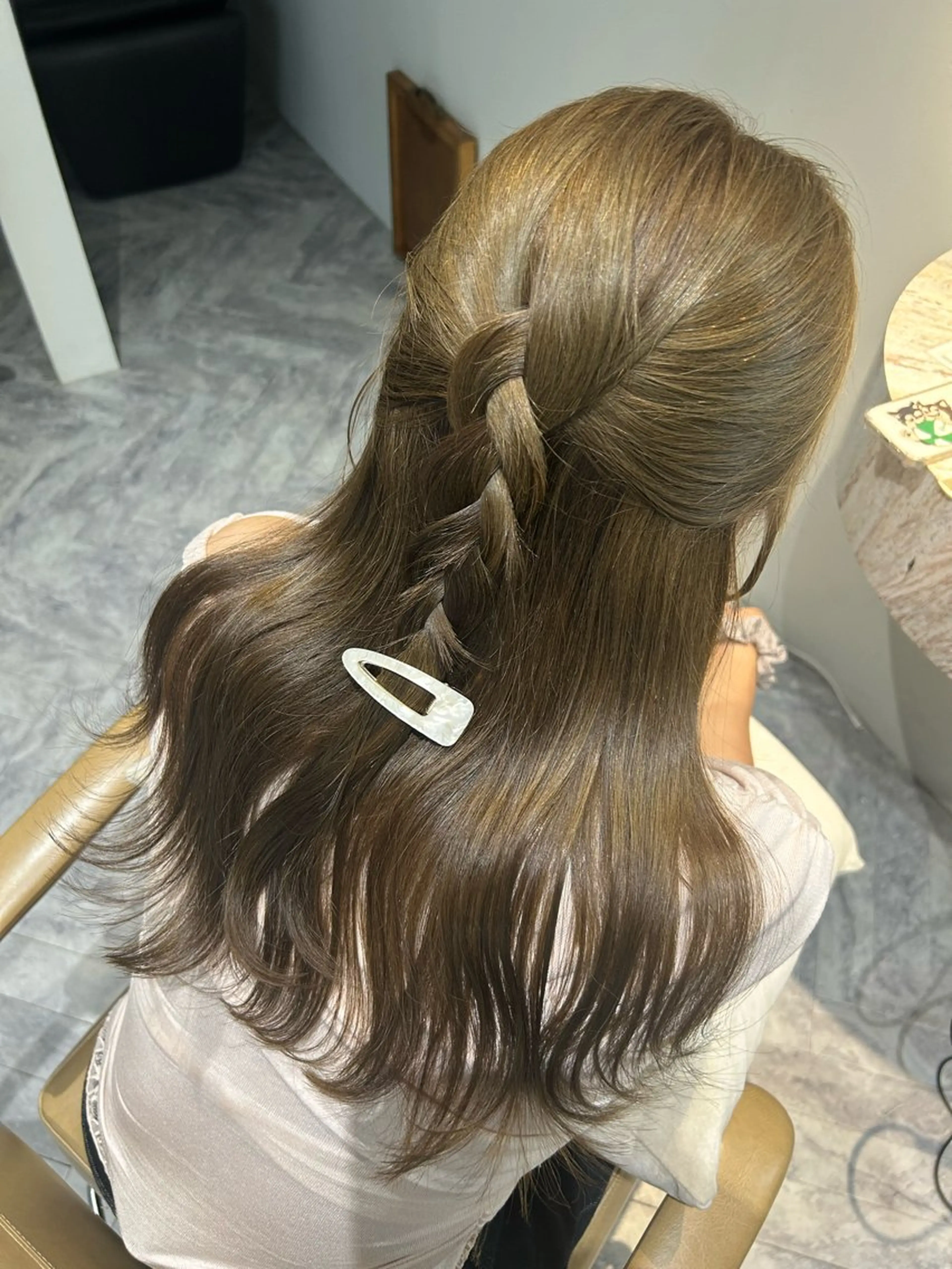 セミロング レイヤーカット ヘアカラー トリートメント LOE所属・LOE Yuuka/42🩵のヘアスタイル