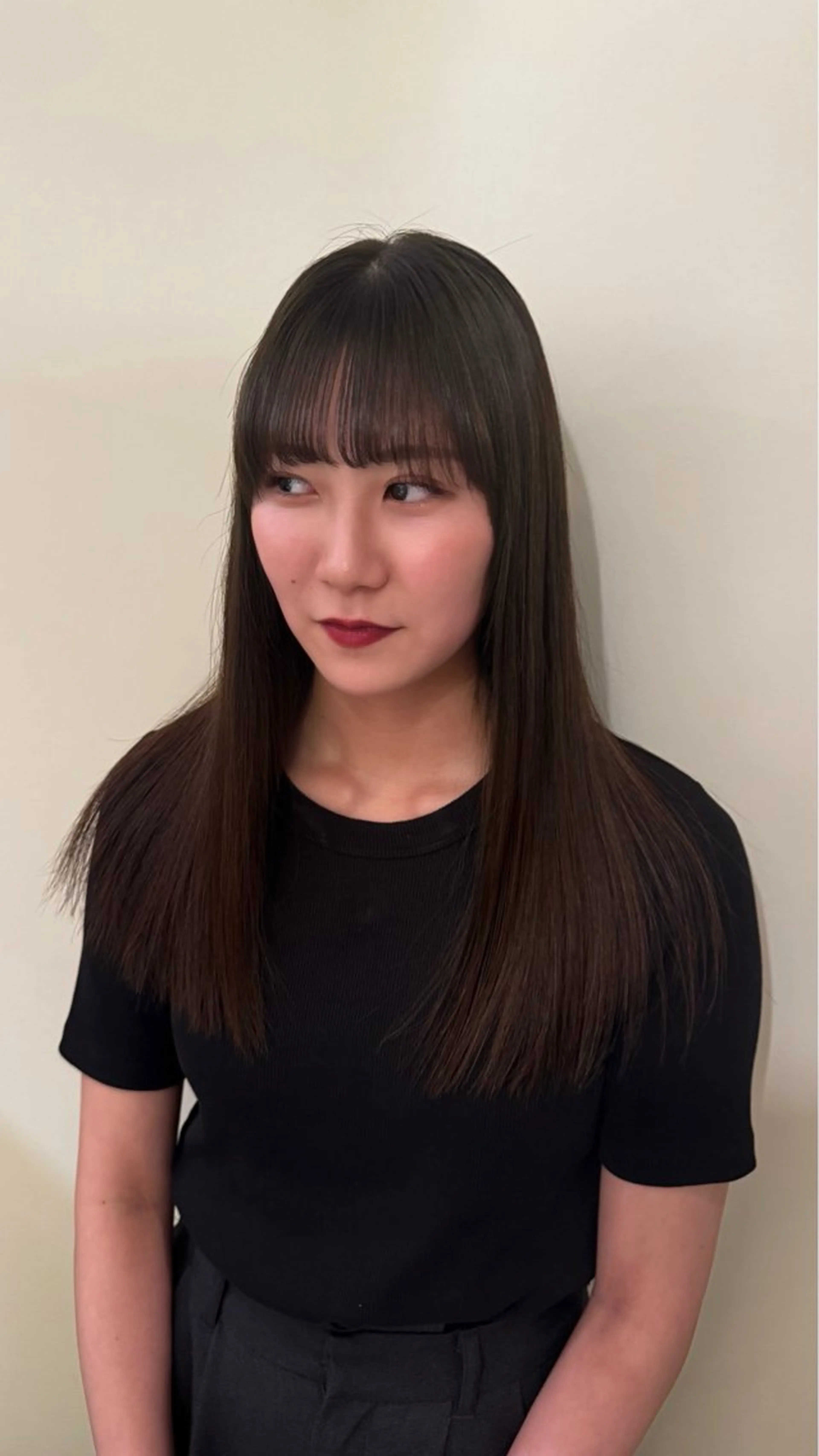 カラー ヘアカラー トリートメント ピエドプール NINAのヘアスタイル